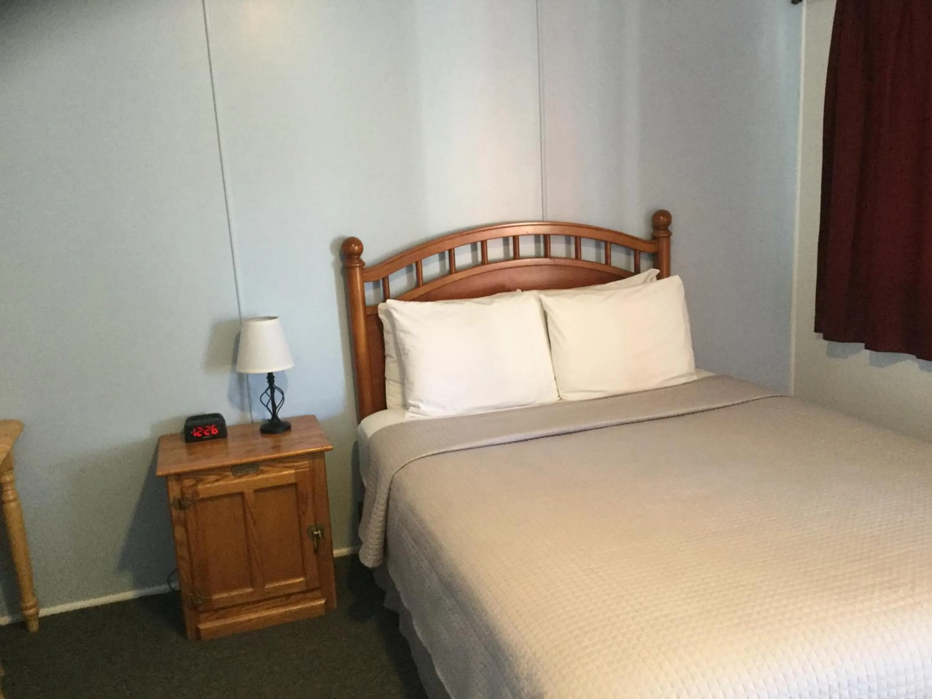 Bed in Stone Mountain Lodge