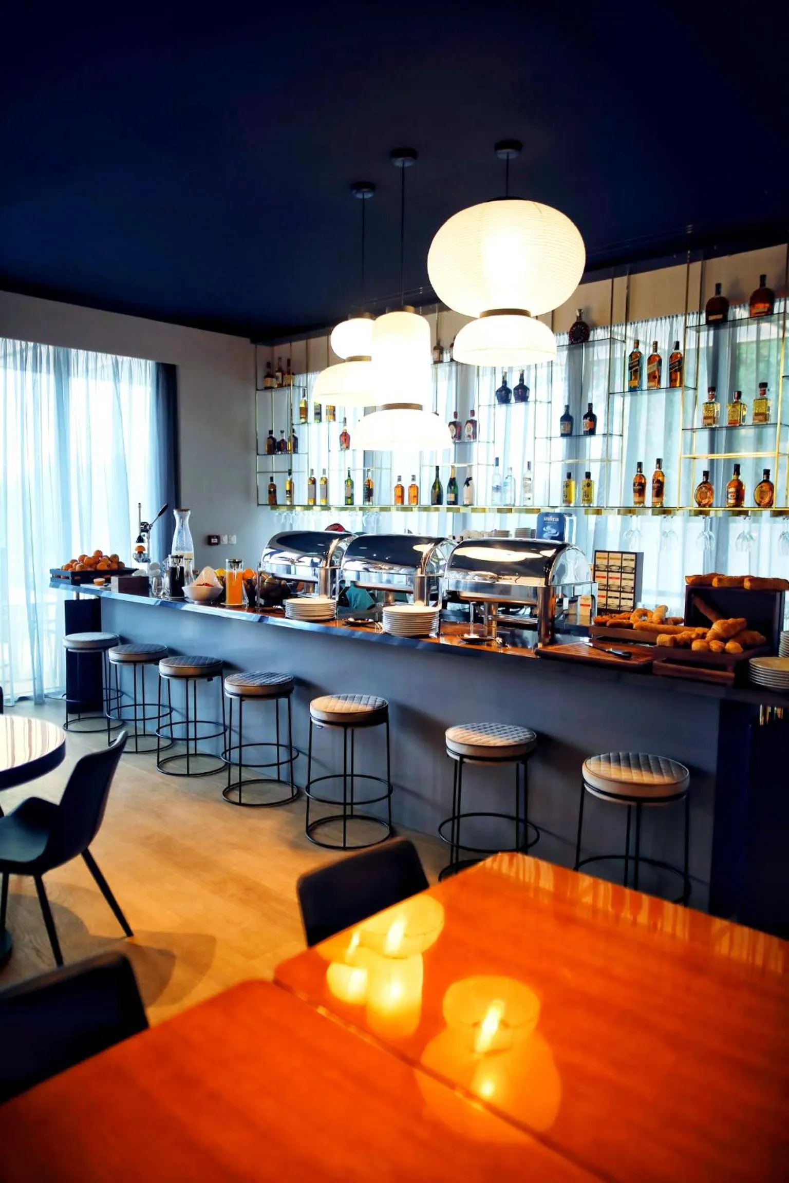 Restaurant/places to eat in Hotel Kalos