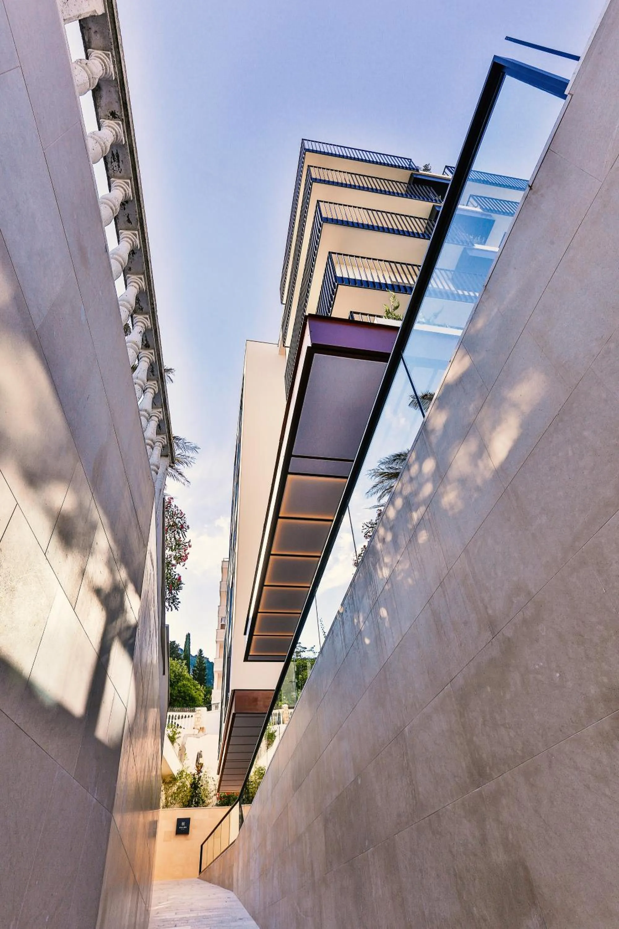 Property building in Hotel Kalos