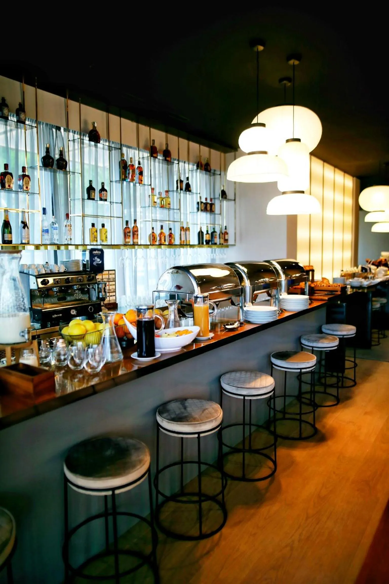 Restaurant/places to eat in Hotel Kalos