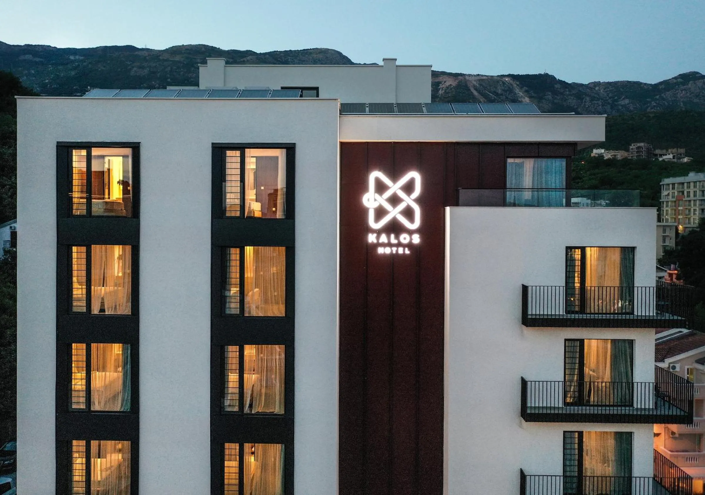 Property building in Hotel Kalos