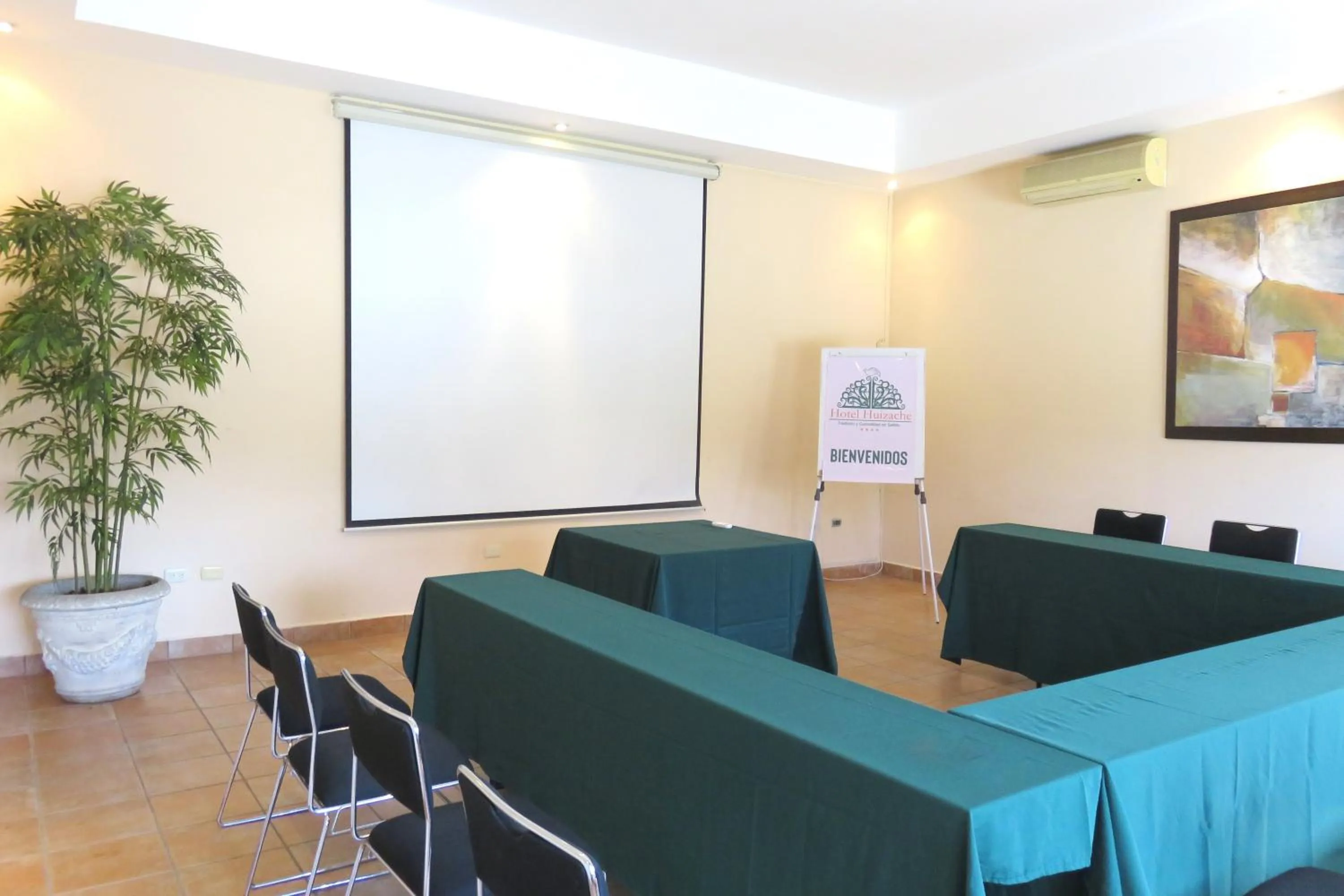 Banquet/Function facilities in Hotel Huizache