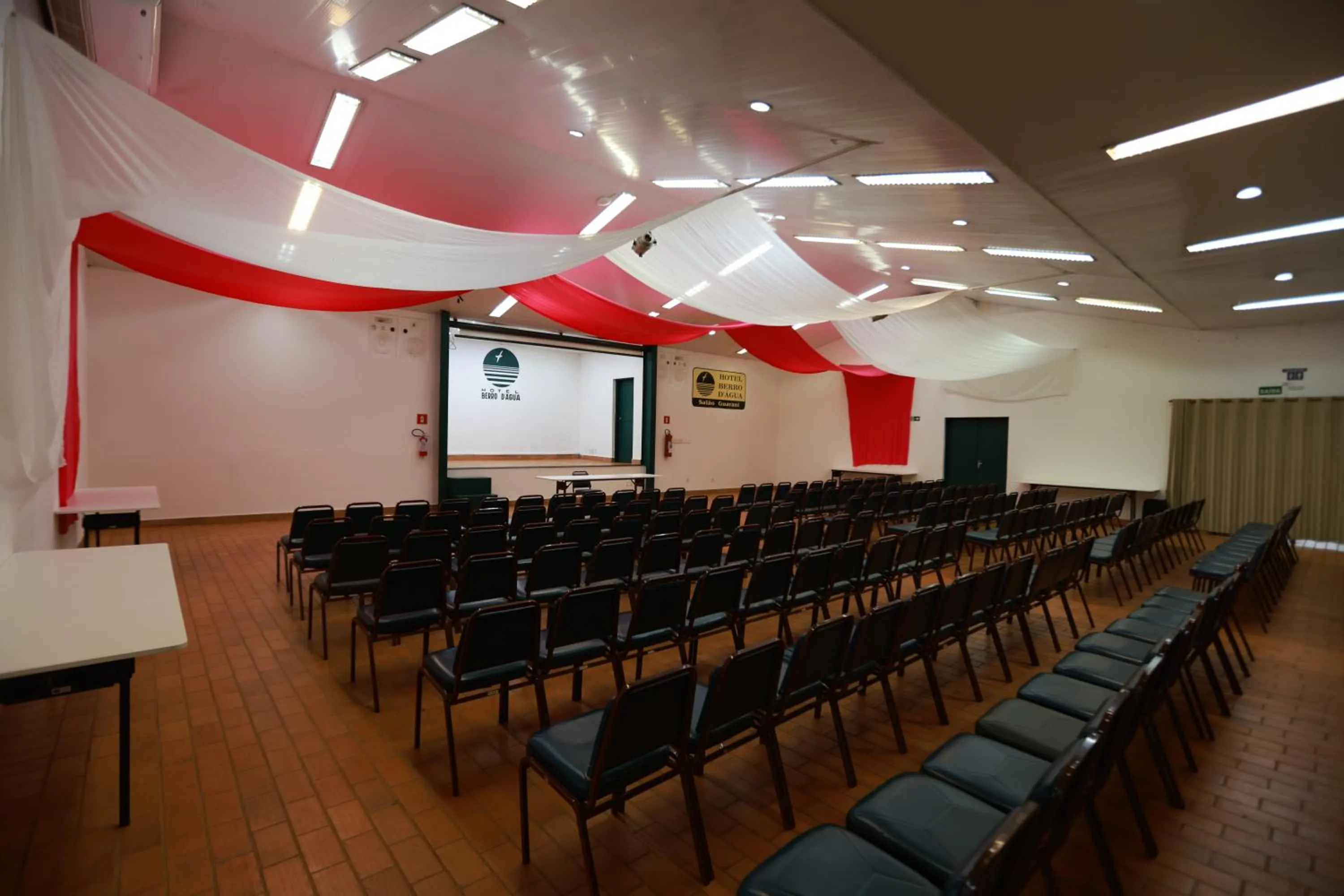 Meeting/conference room in Hotel Berro D`Agua Eco Resort