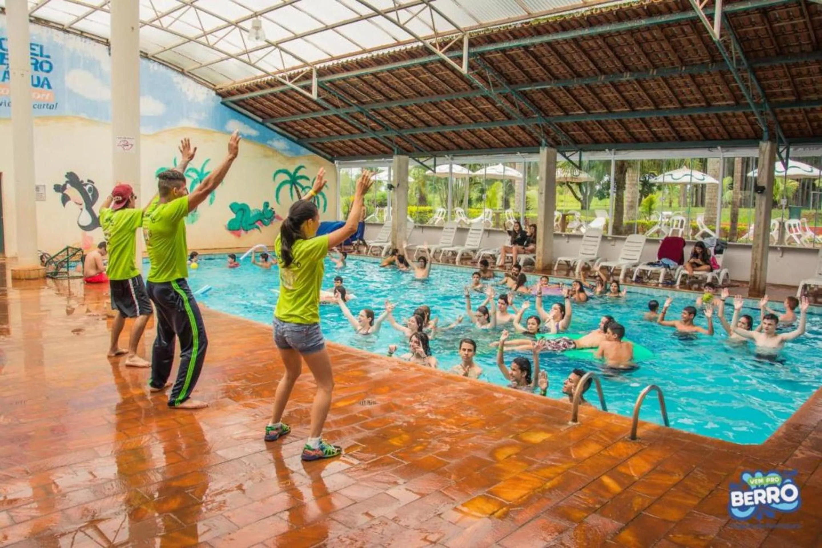 People in Hotel Berro D`Agua Eco Resort