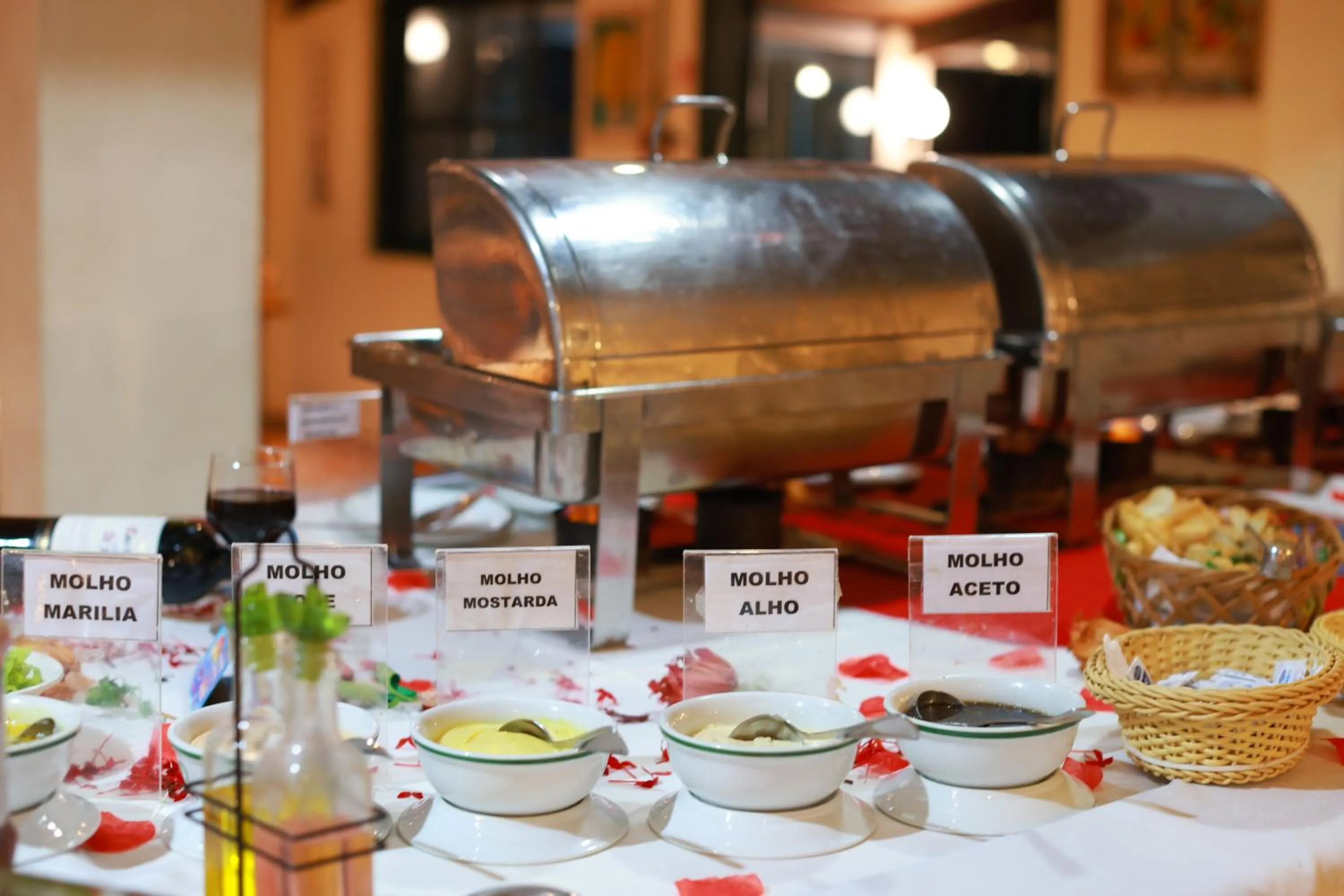 Food and drinks in Hotel Berro D`Agua Eco Resort