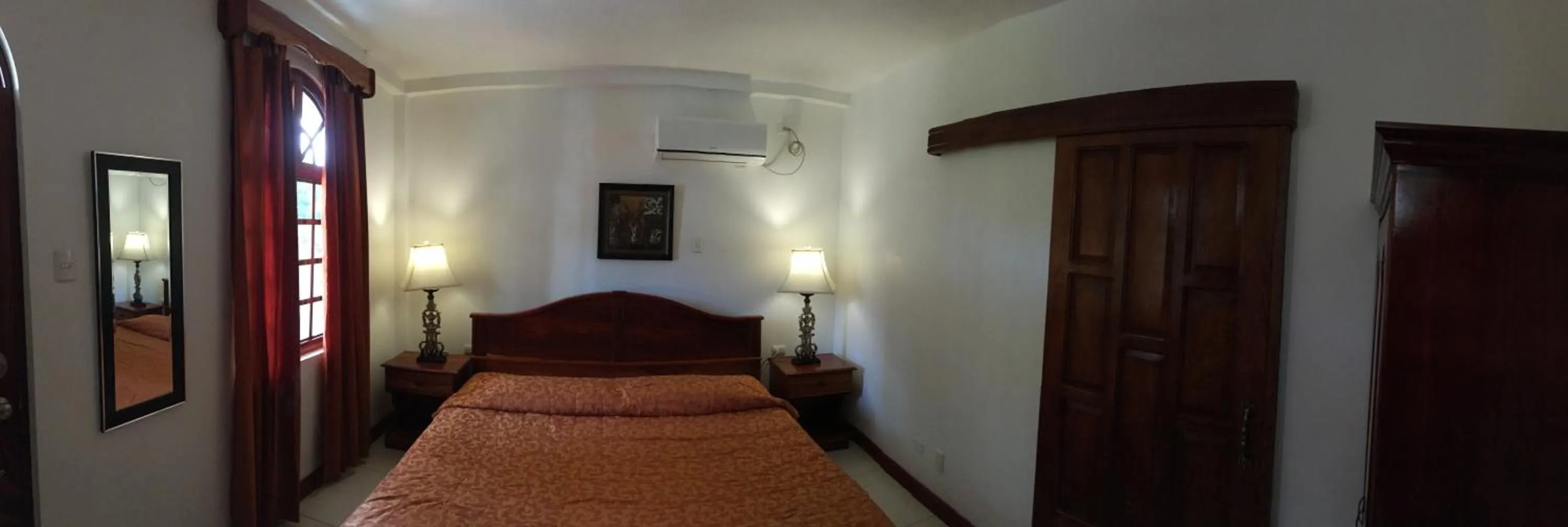 Photo of the whole room, Bed in Hotel Los Higuerones