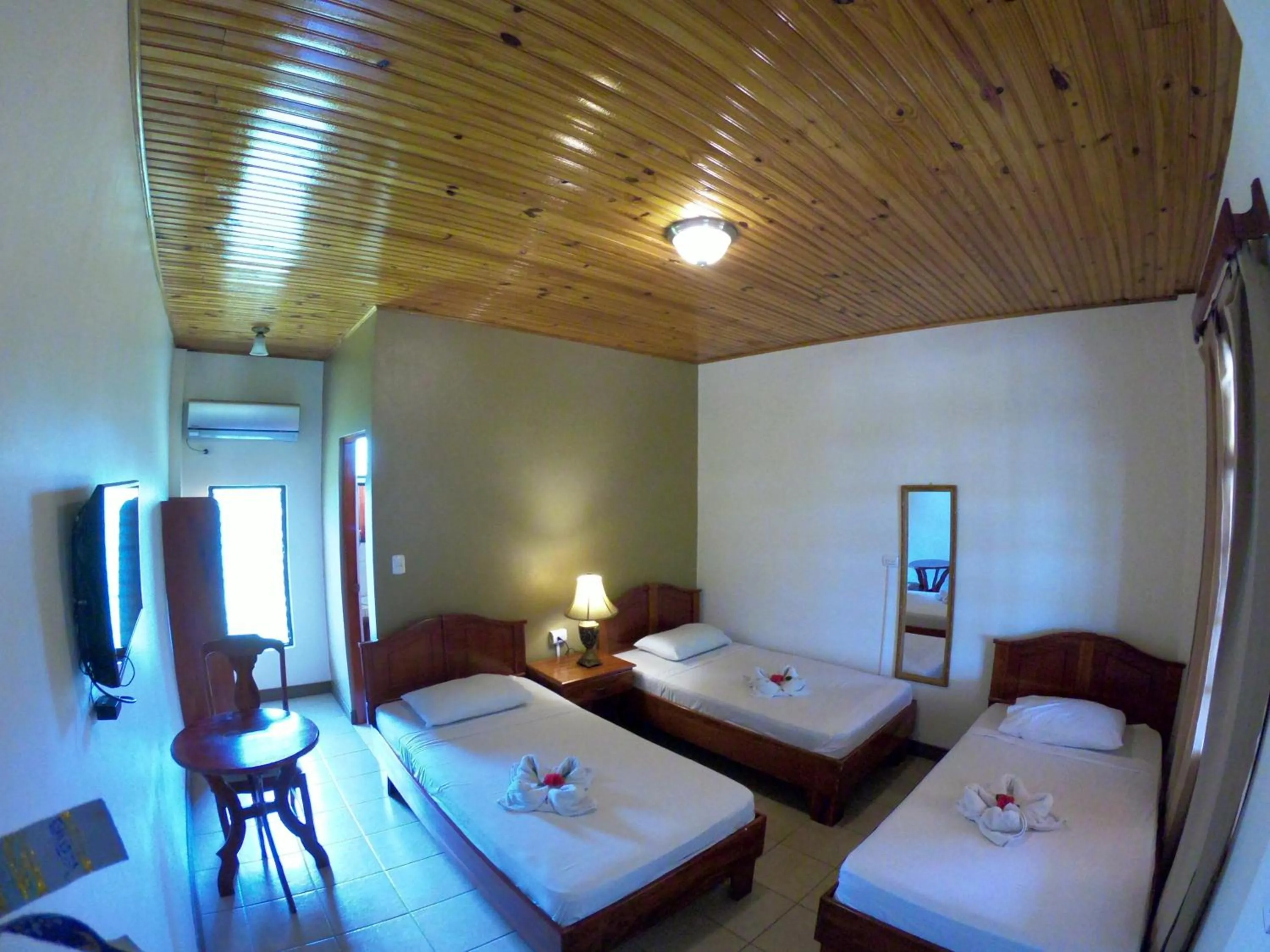Photo of the whole room, Bed in Hotel Los Higuerones