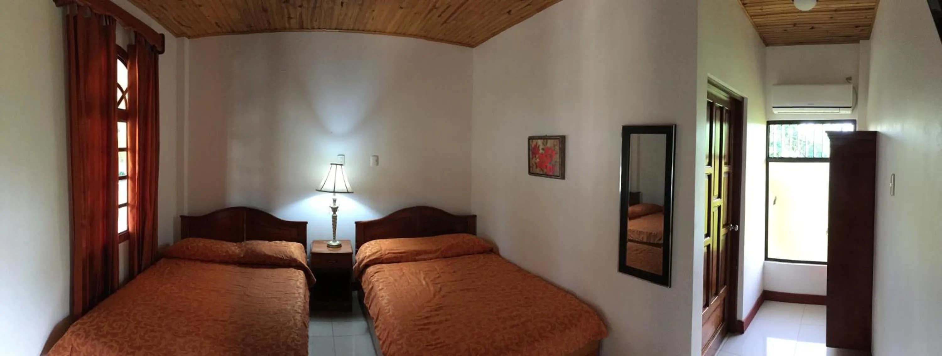 TV and multimedia, Bed in Hotel Los Higuerones