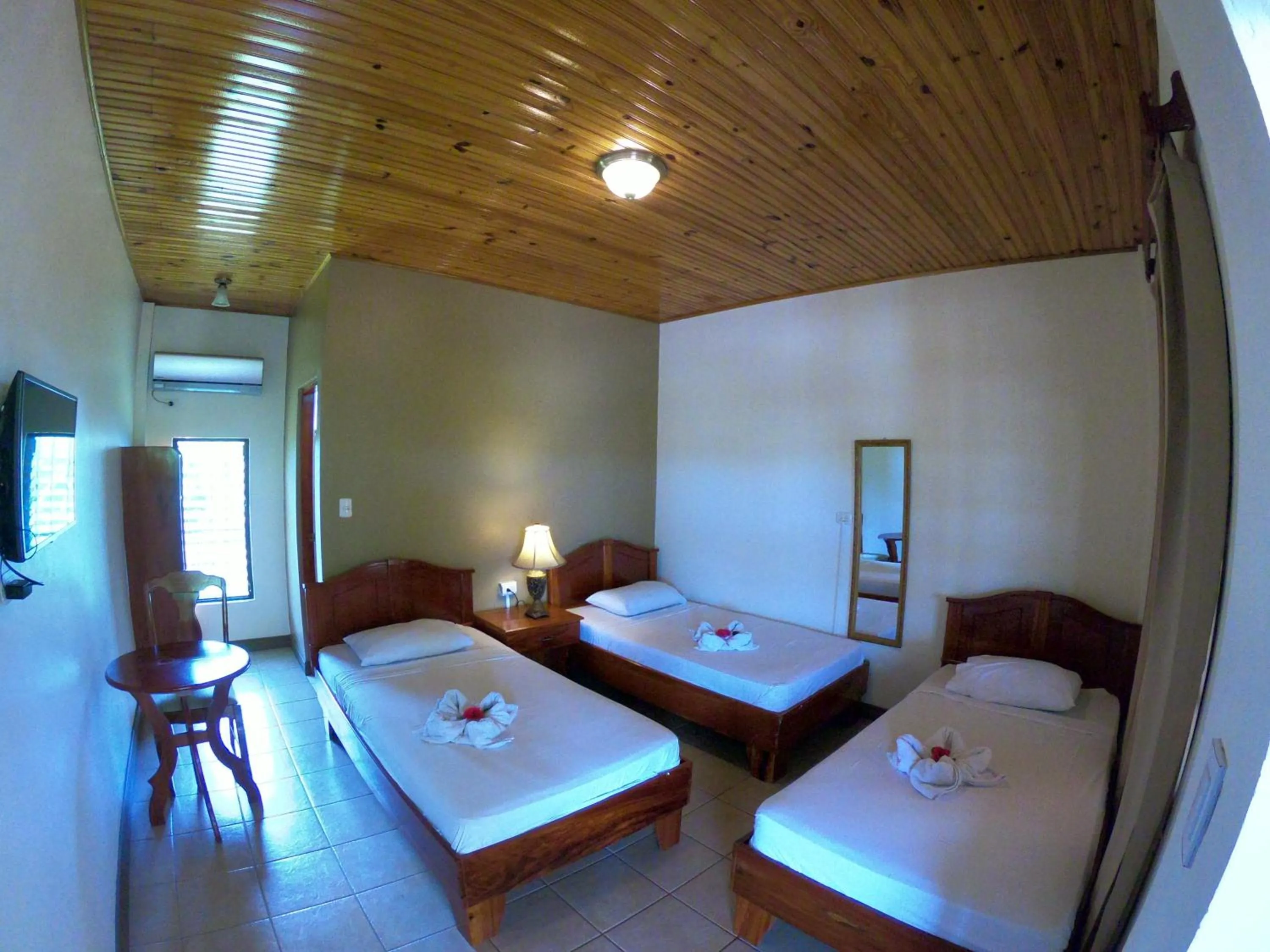 Staff, Bed in Hotel Los Higuerones