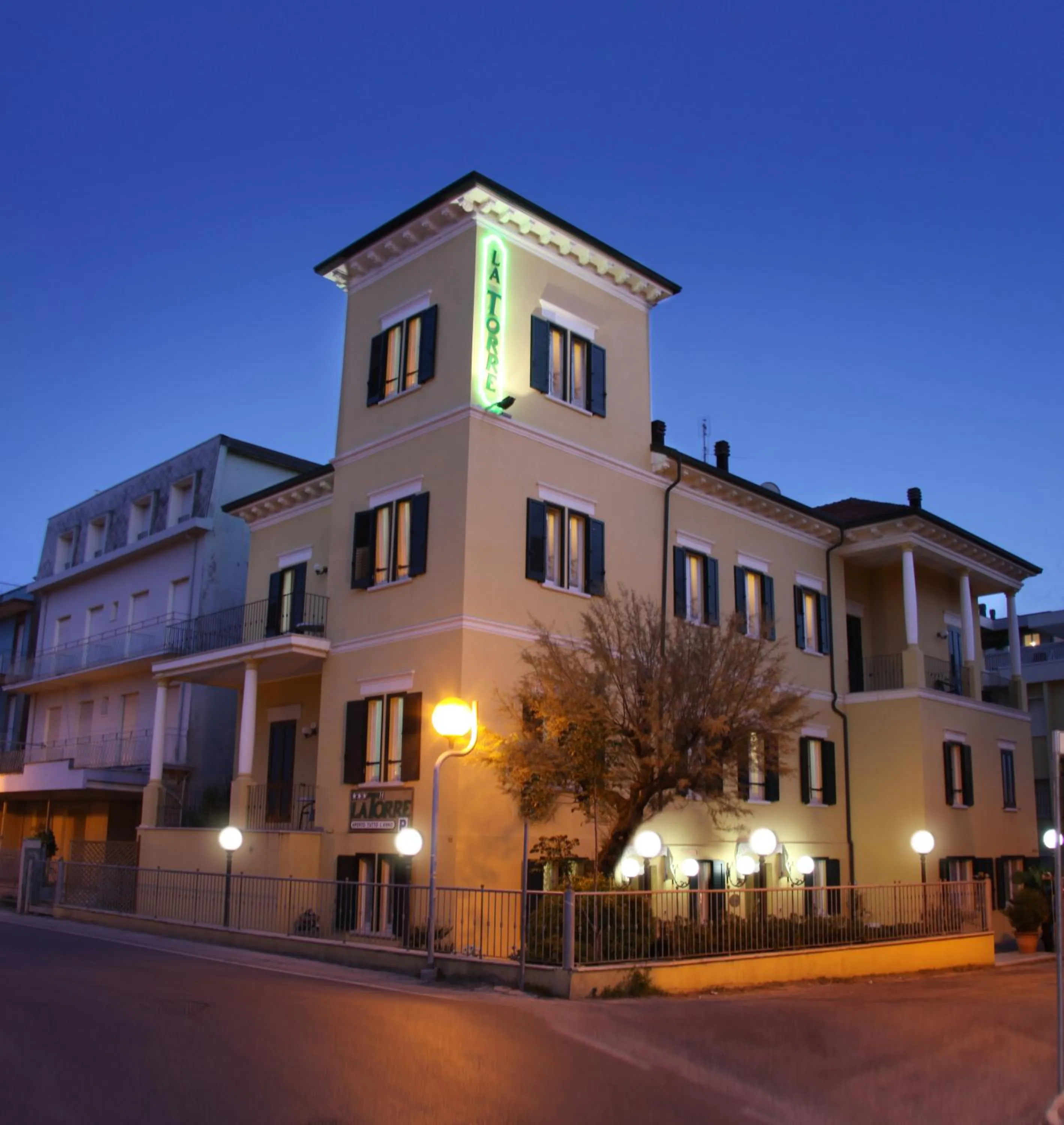 Facade/entrance in Hotel La Torre