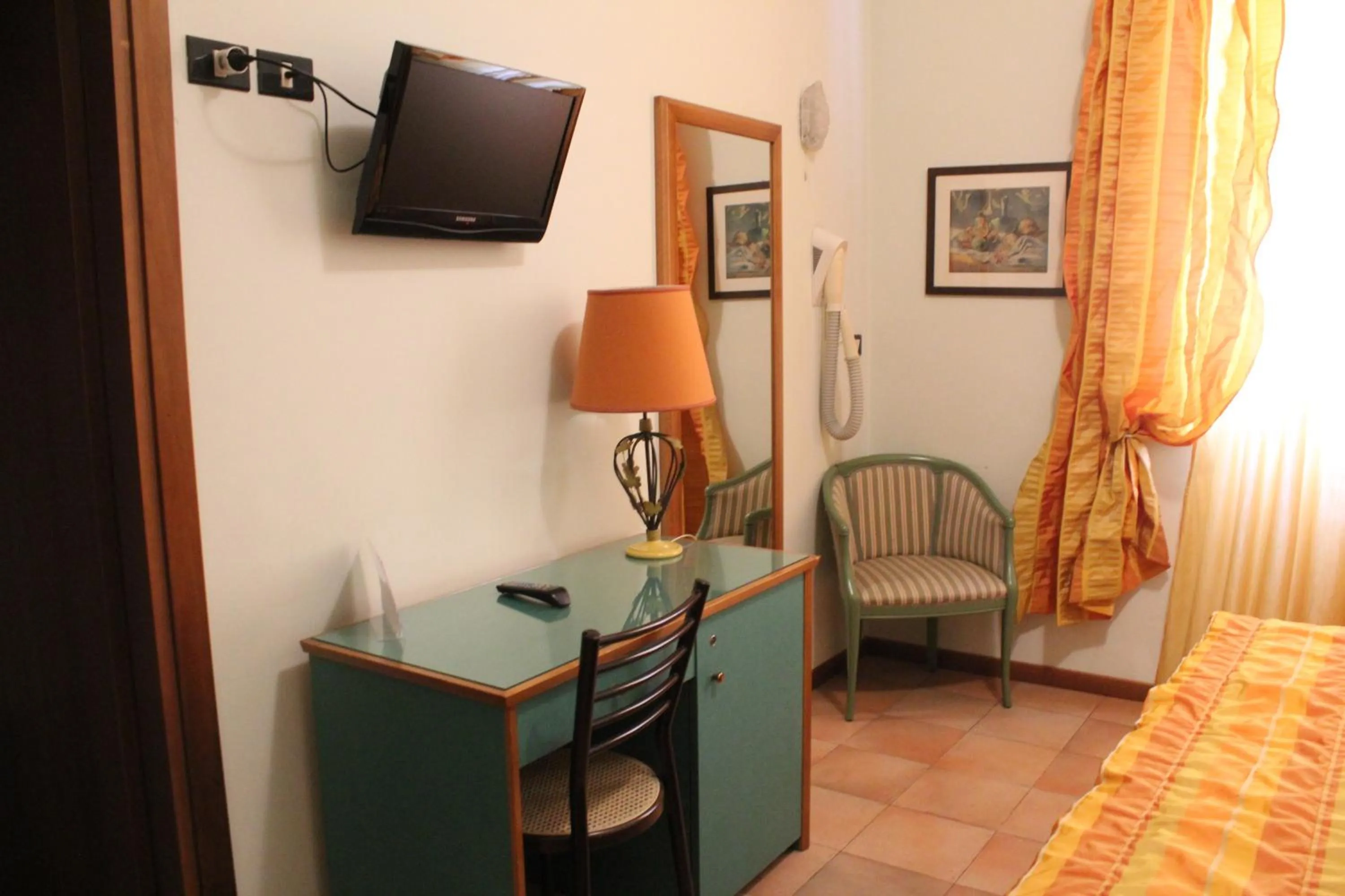 Bedroom, Bed in Hotel La Torre