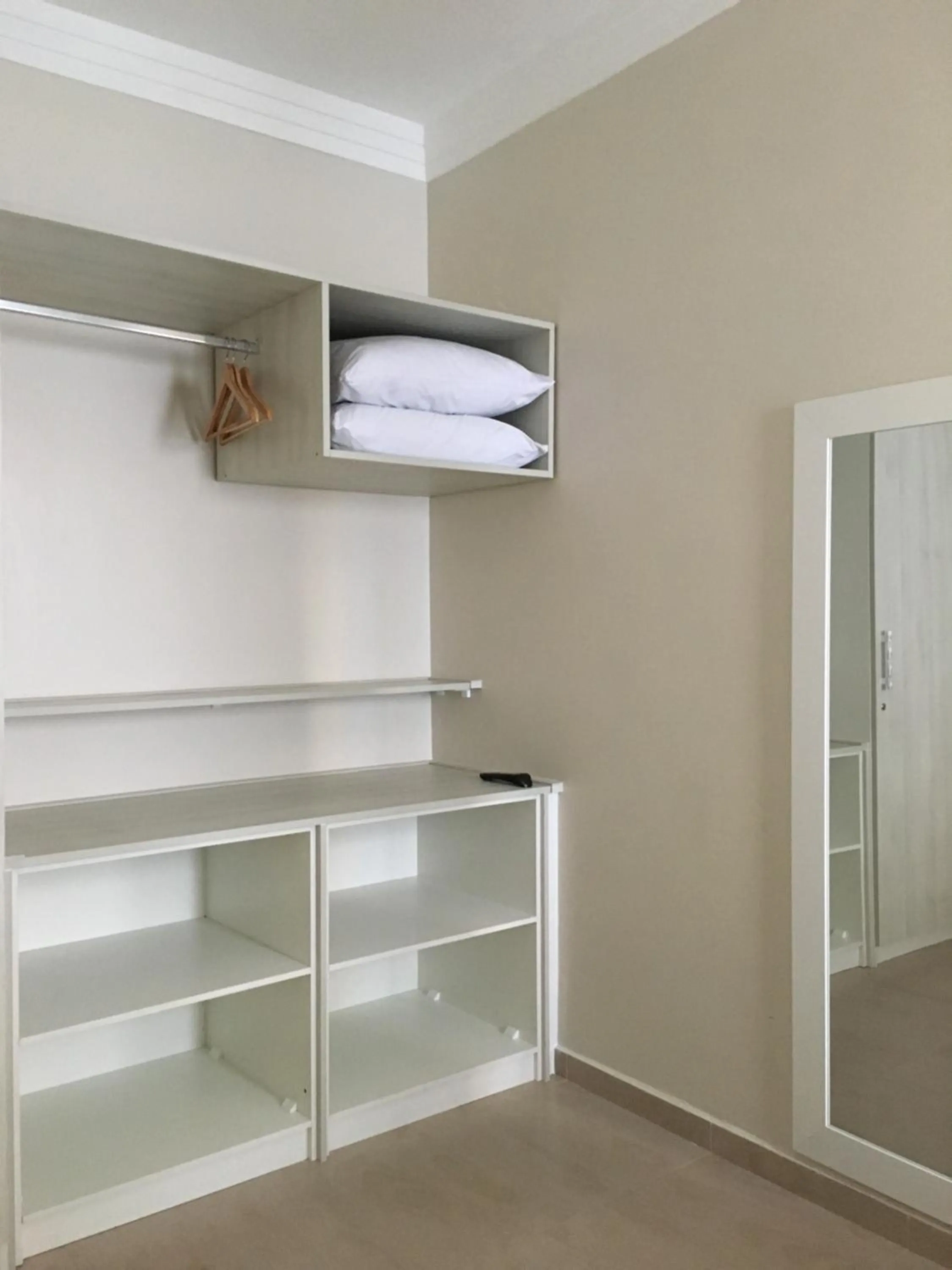 Flat Capitania Varam