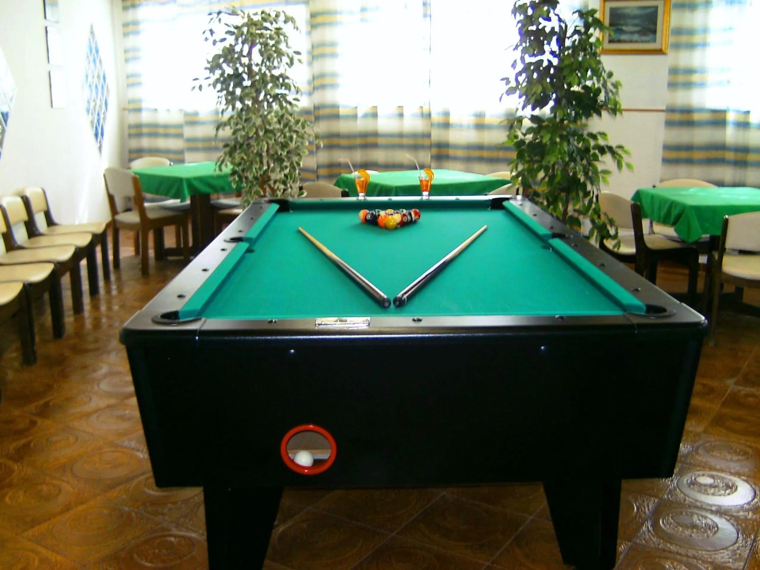 Billiard in Hotel Florida