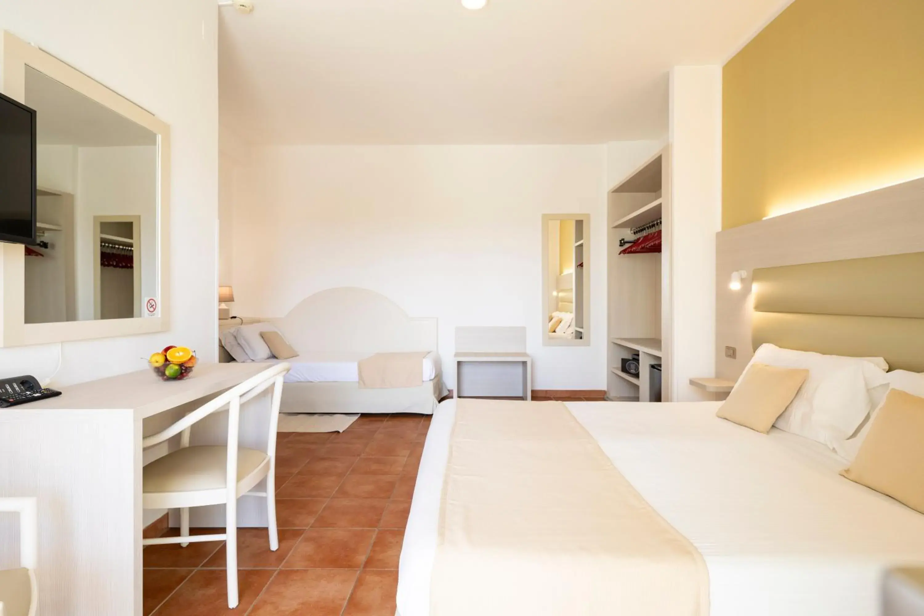 Triple Room with Sea or Pool View in Hotel Florida Triple Room with Sea or Pool View in Hotel Florida