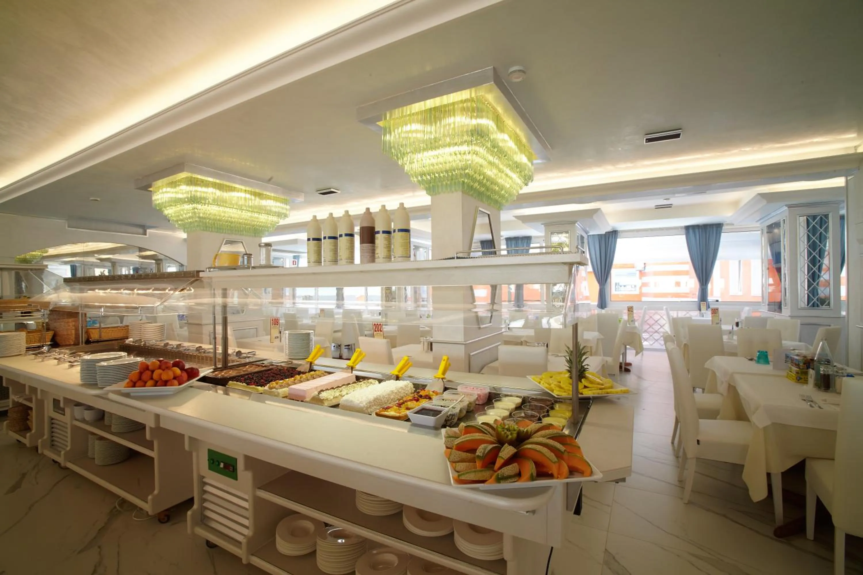 Buffet breakfast in Hotel Helen