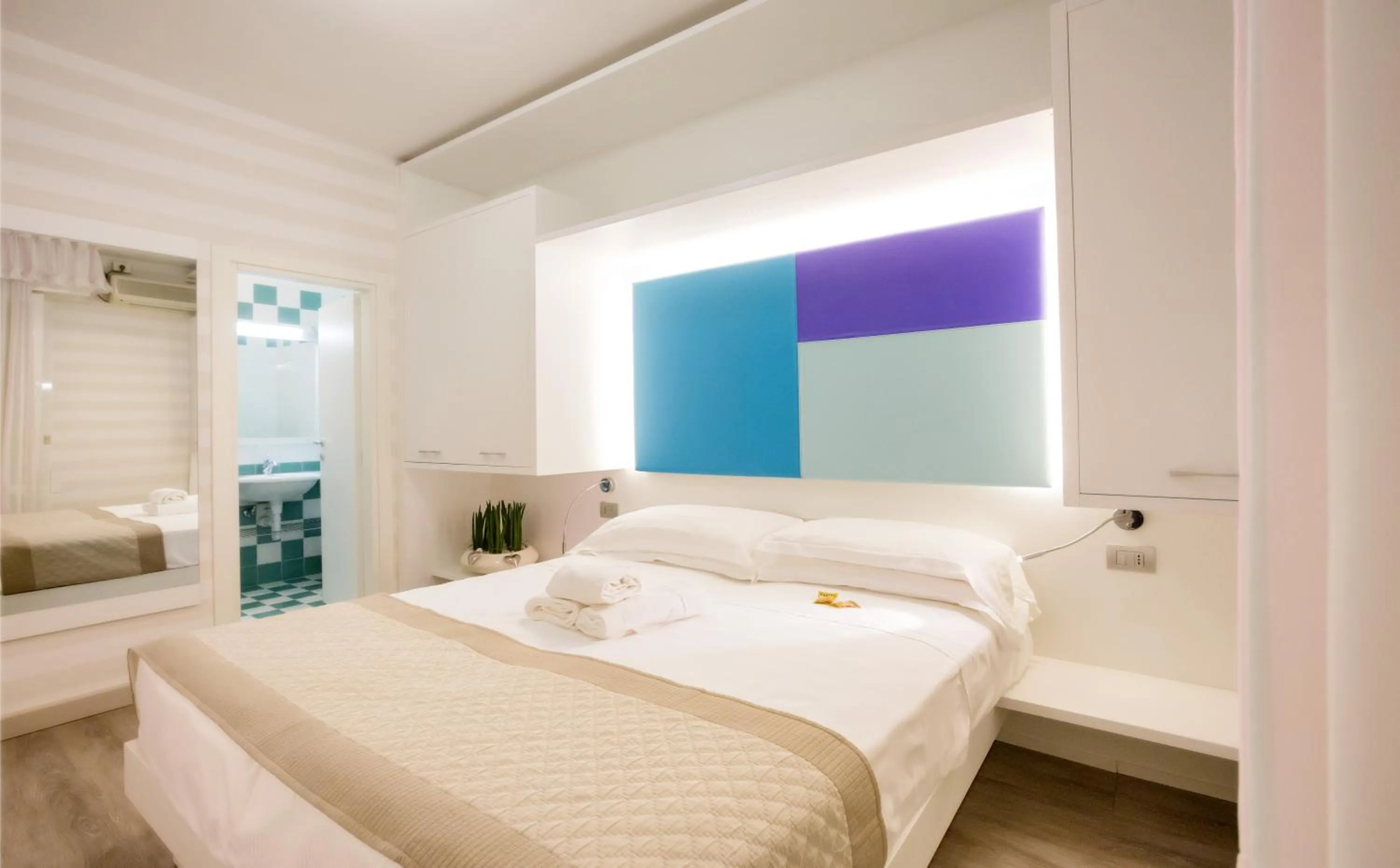 Photo of the whole room in Hotel Helen