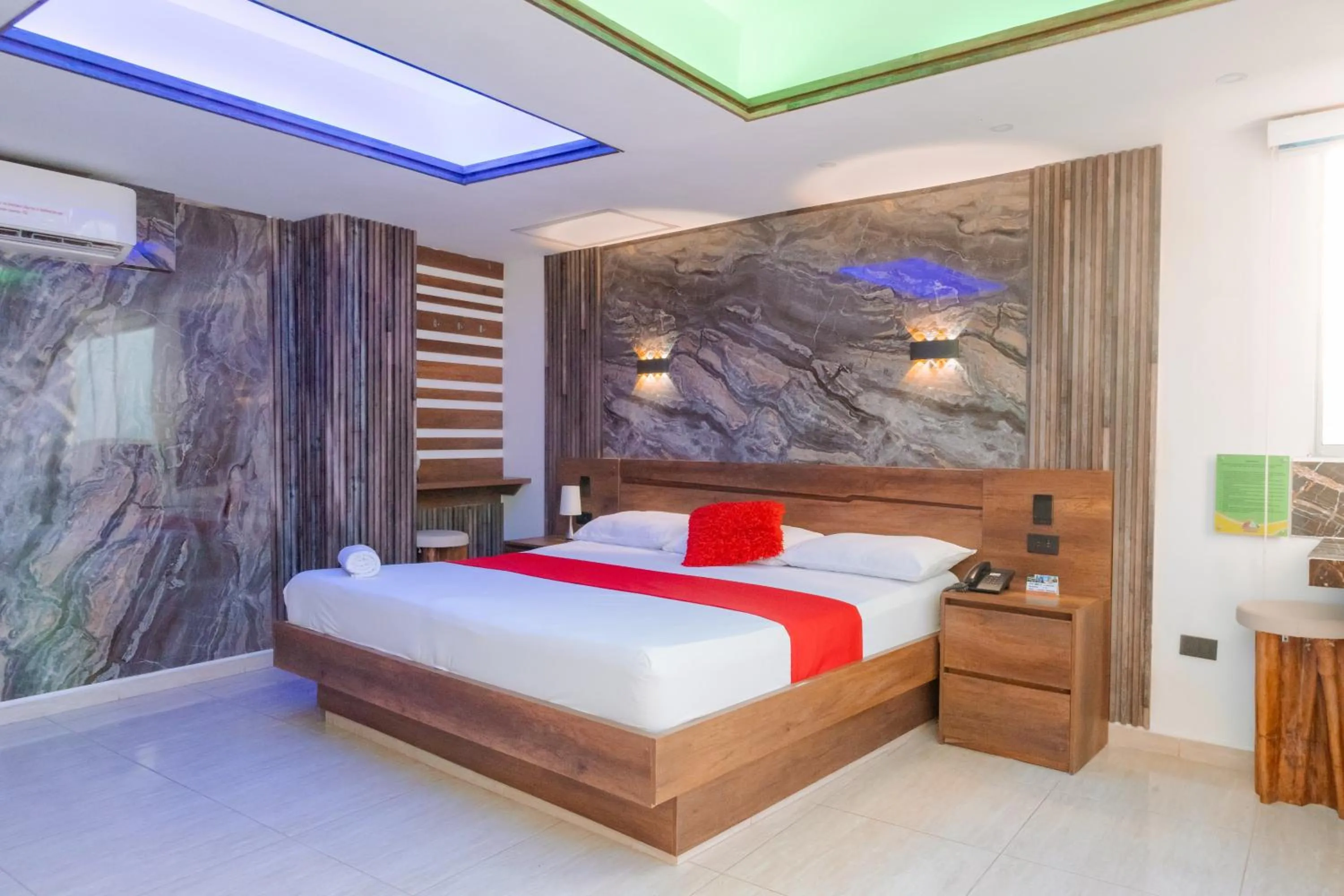 Bed in Hotel Shaira 2