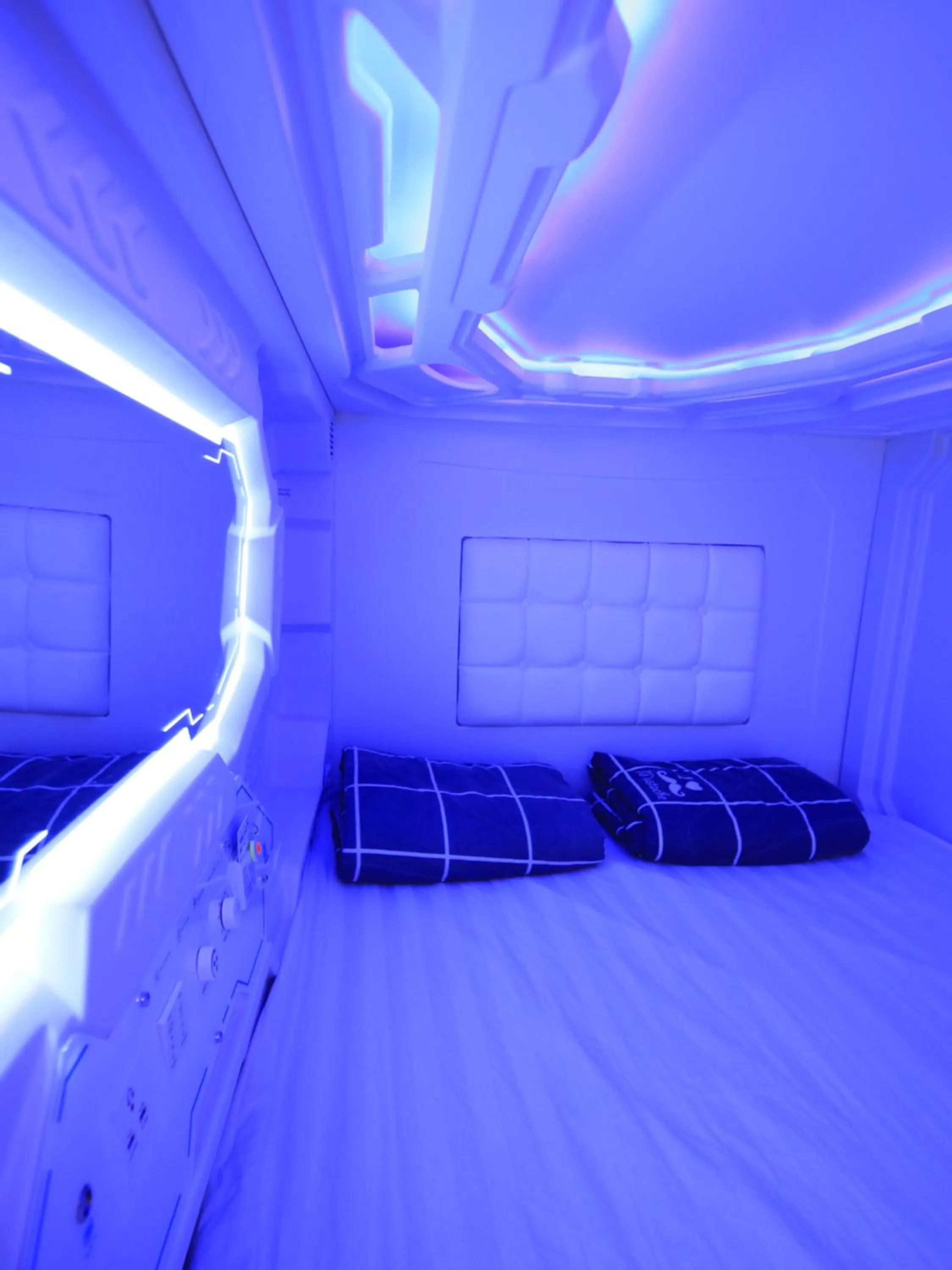bunk bed, Bed in Spacepod@hive