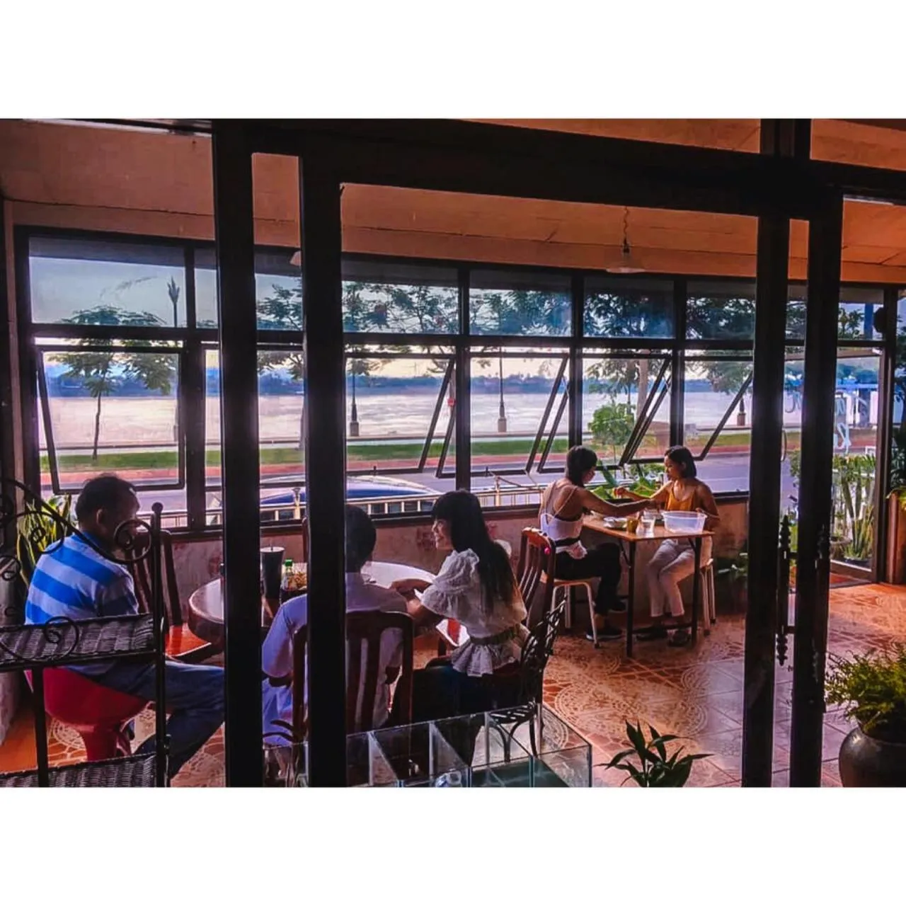 Take A Rest At Nakhon Phanom