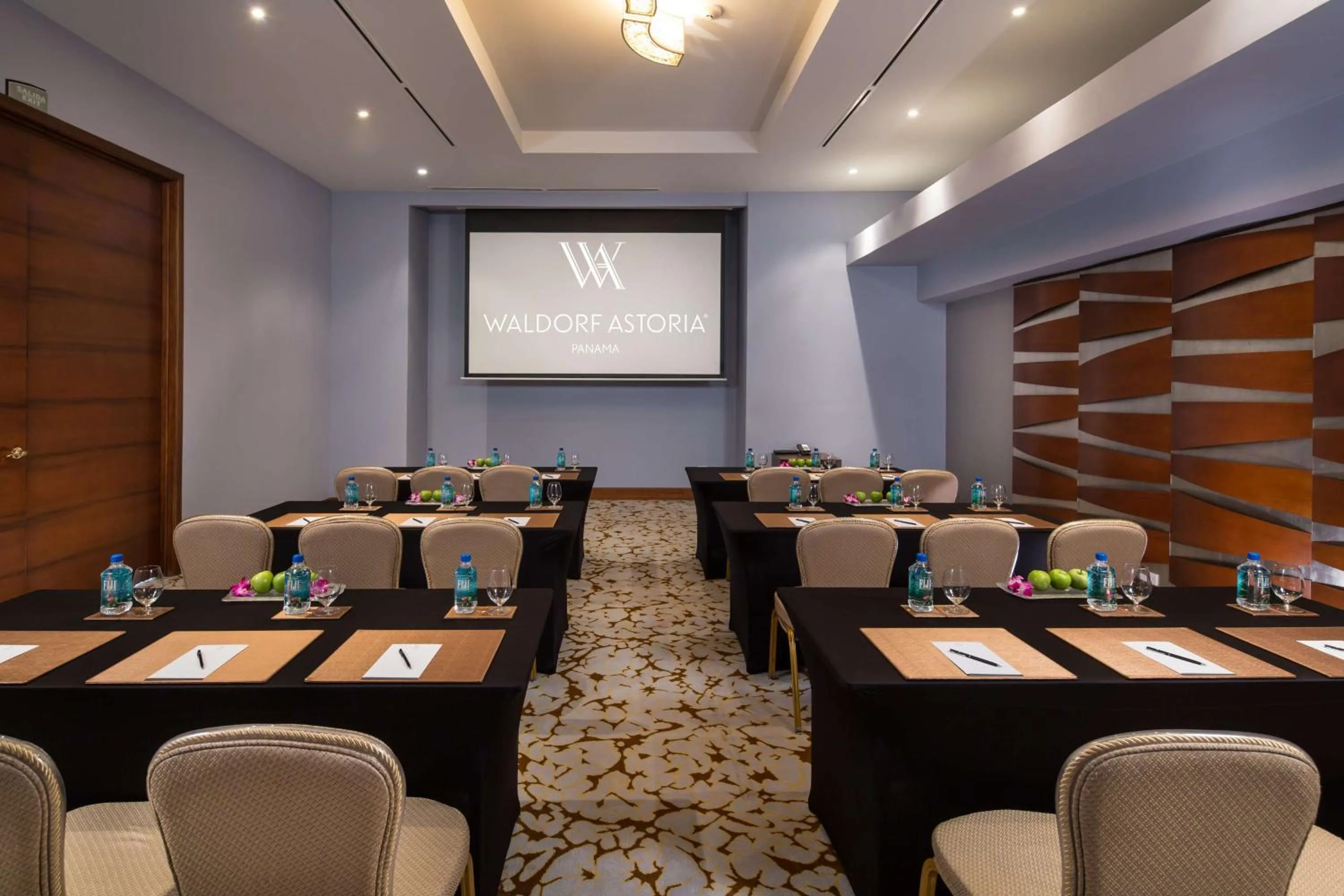 Meeting/conference room in Waldorf Astoria Panama