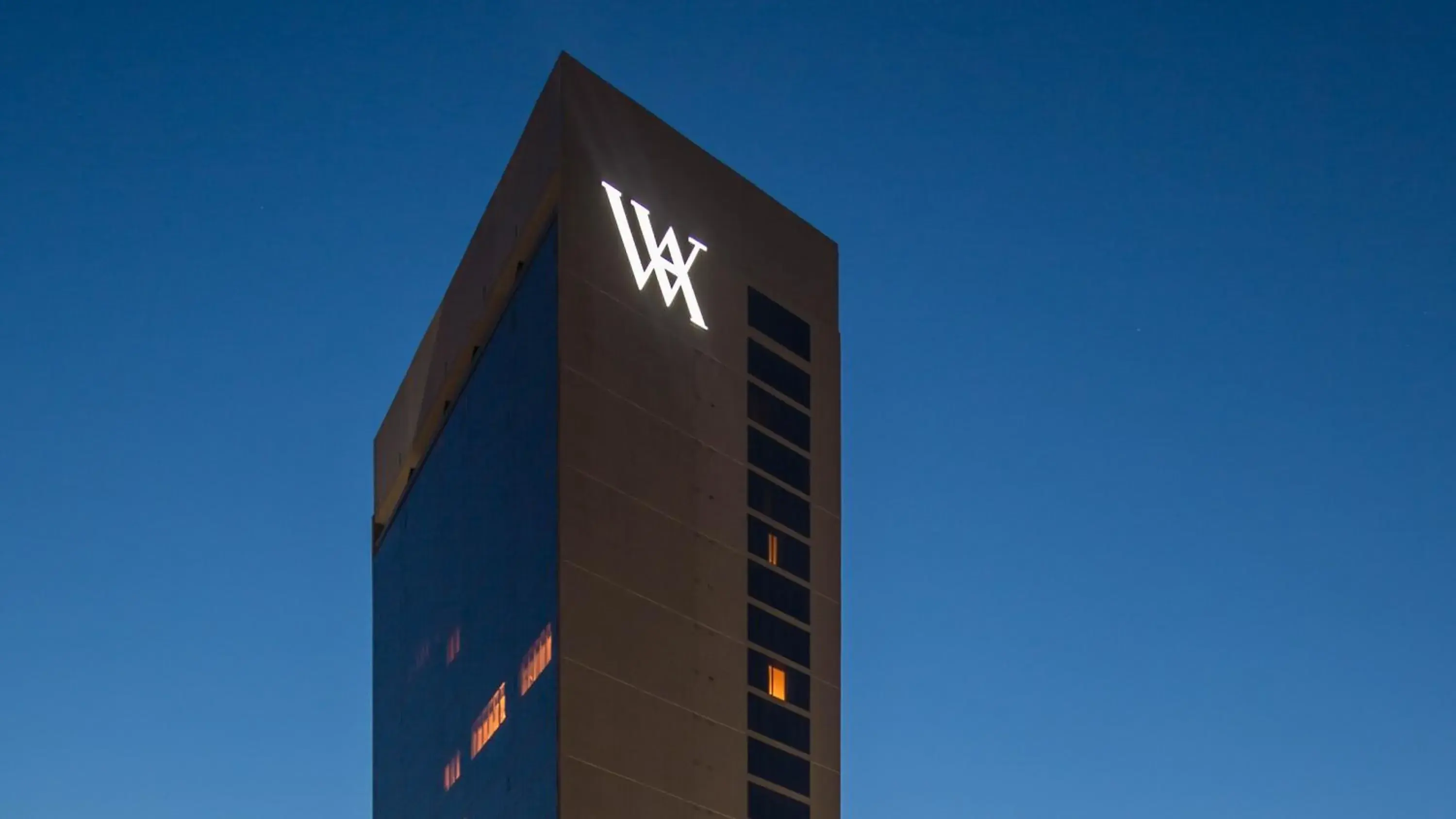 Property building in Waldorf Astoria Panama Property building in Waldorf Astoria Panama