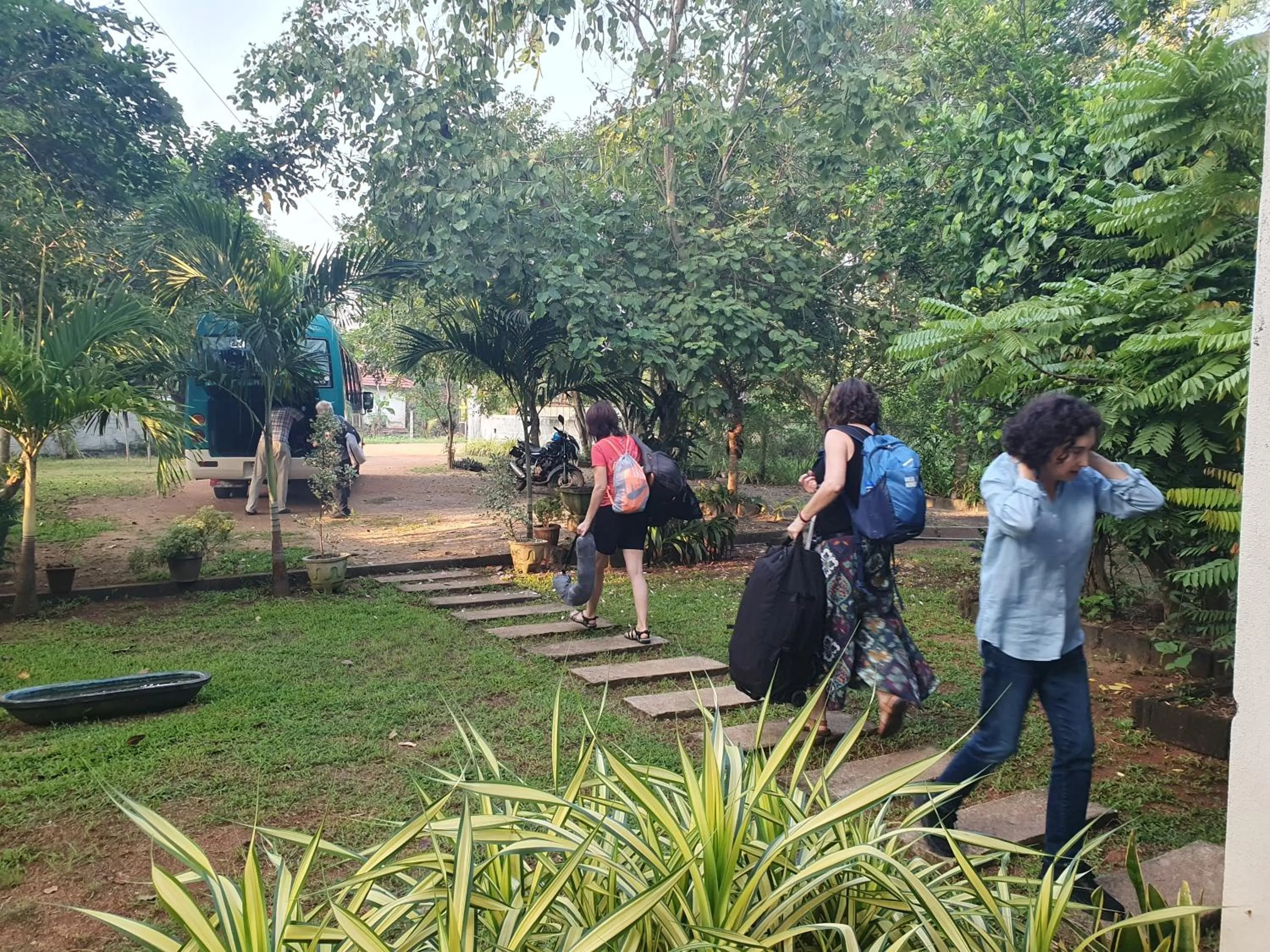 RUWINSONS Canal Garden