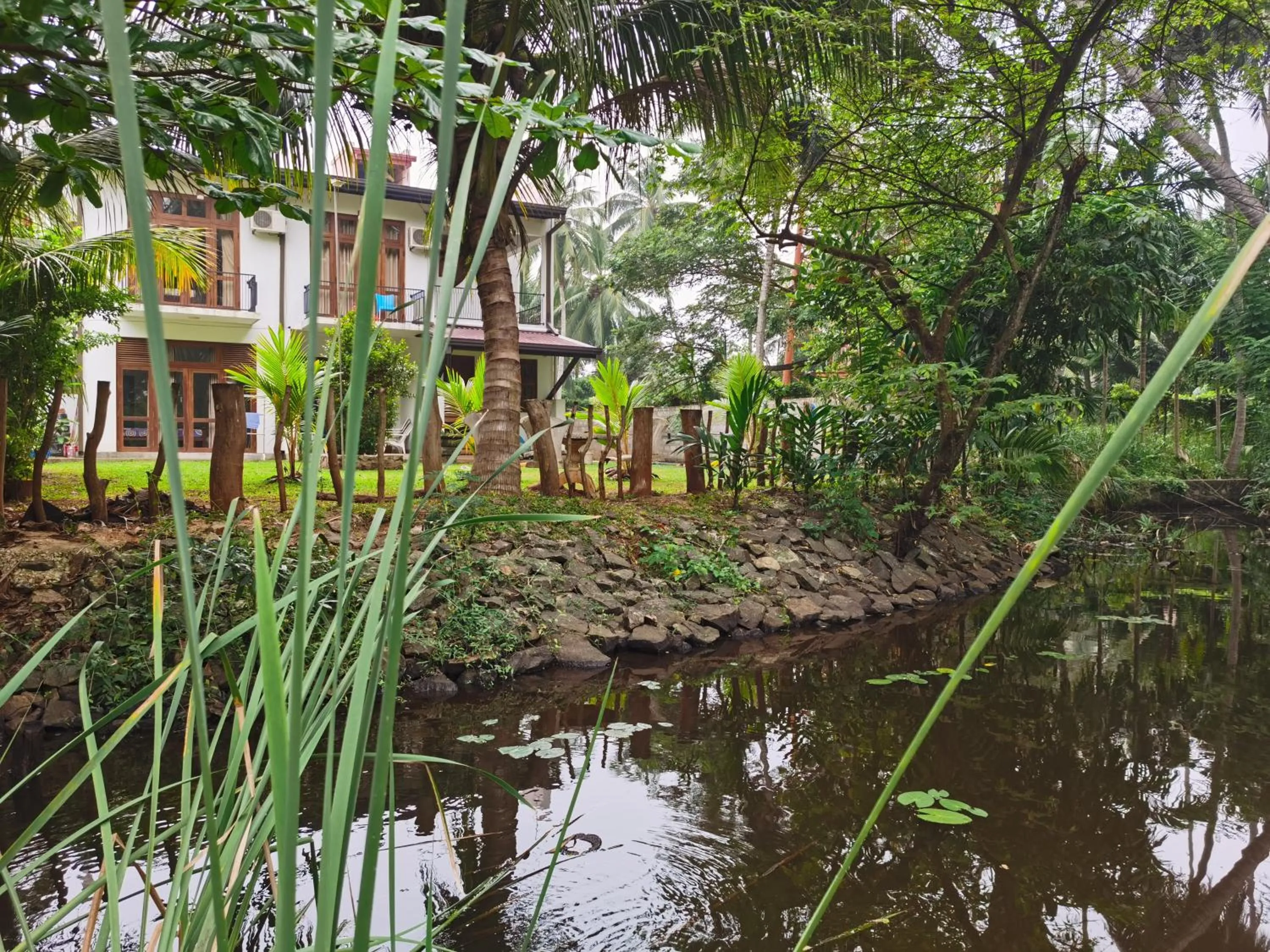 RUWINSONS Canal Garden