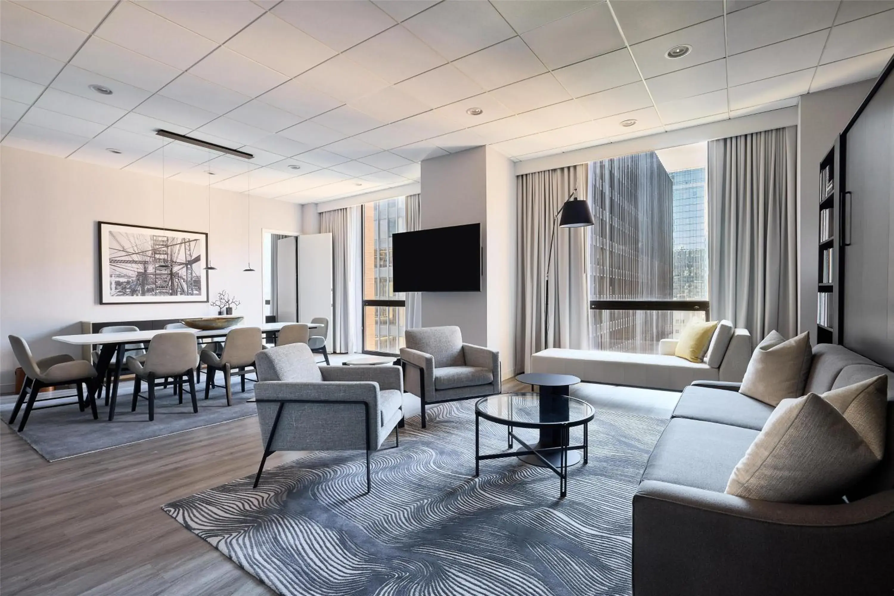 Millennium Suite in Hyatt Regency Chicago Millennium Suite in Hyatt Regency Chicago