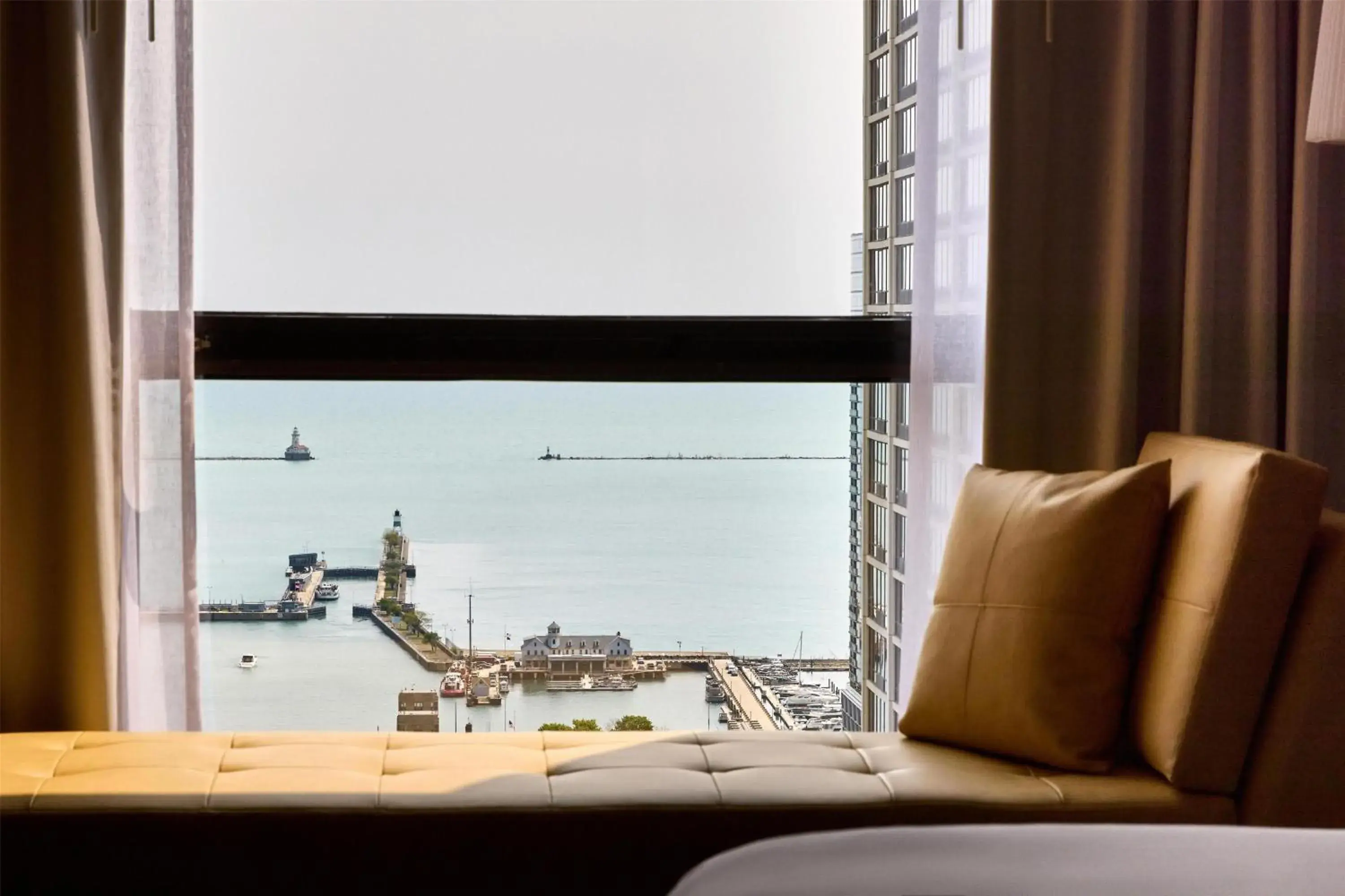 King Room with Lake View in Hyatt Regency Chicago King Room with Lake View in Hyatt Regency Chicago