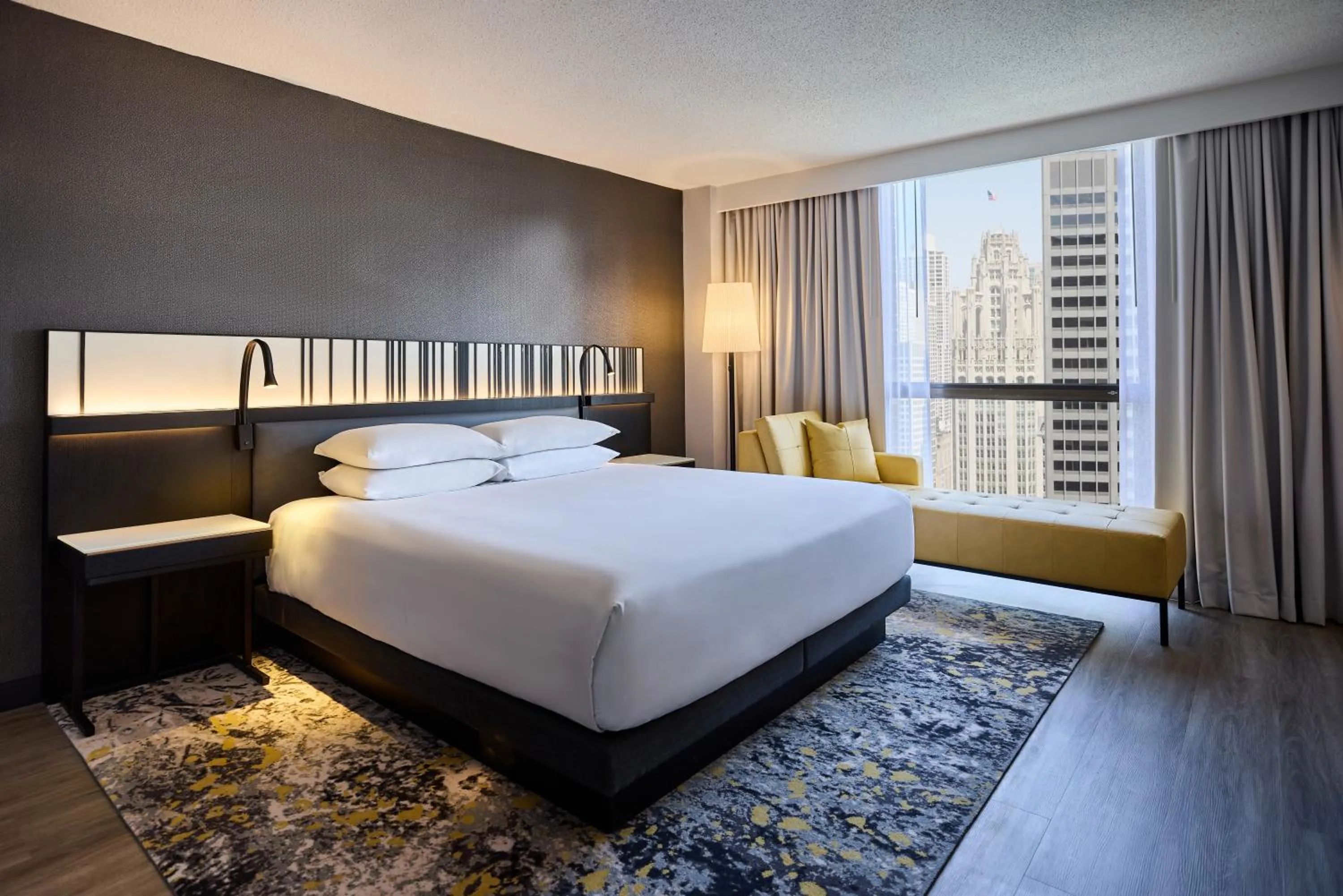 Bedroom, Bed in Hyatt Regency Chicago