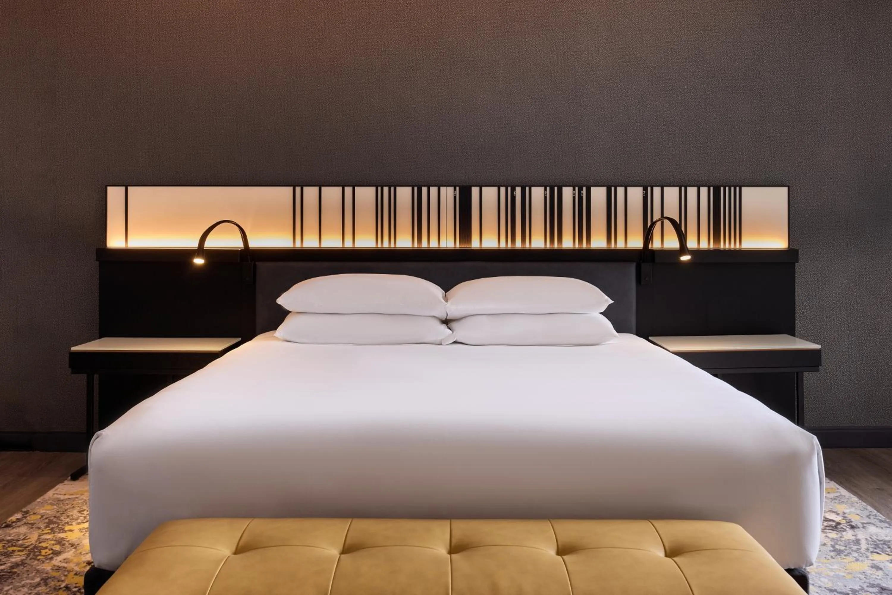 Bed in Hyatt Regency Chicago