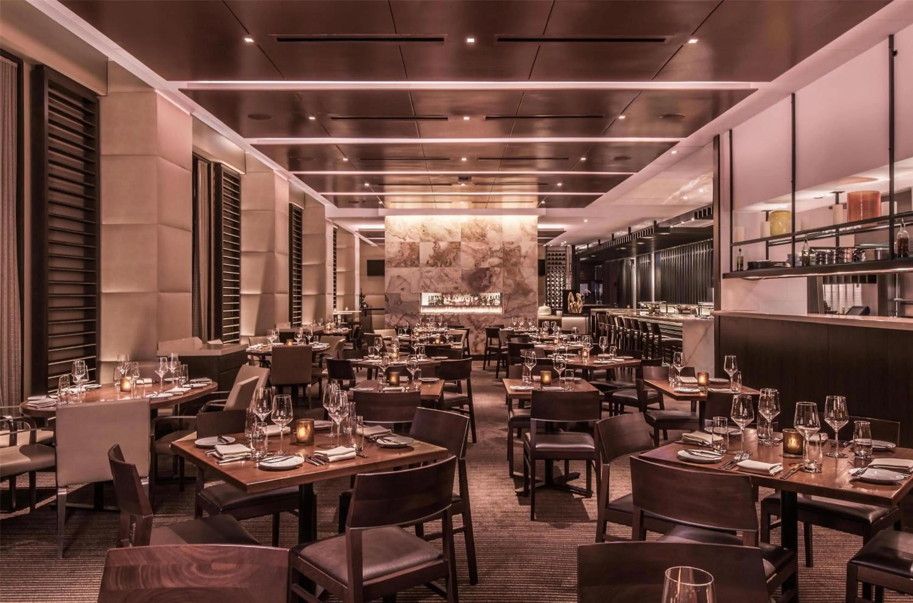 Restaurant/places to eat in Hyatt Regency Chicago