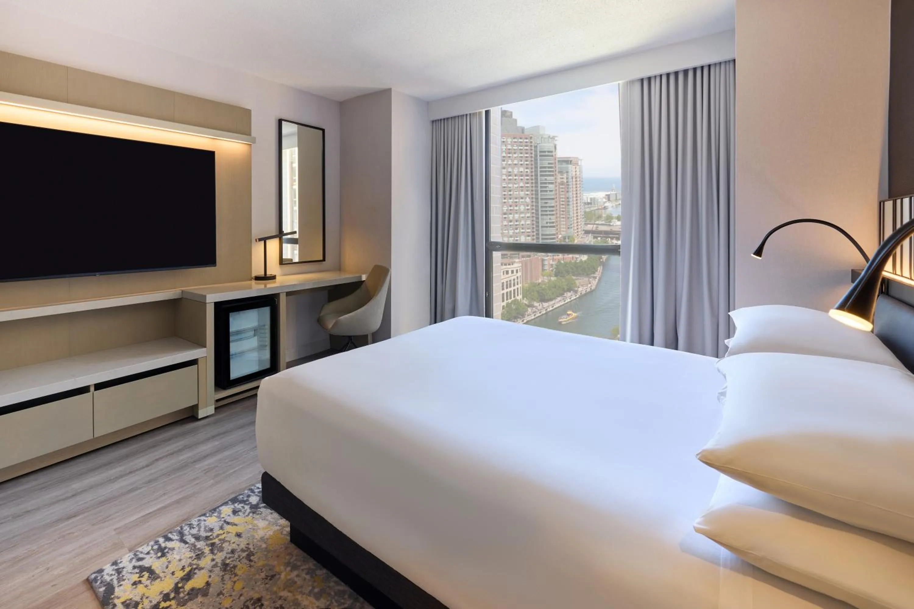 Bed in Hyatt Regency Chicago