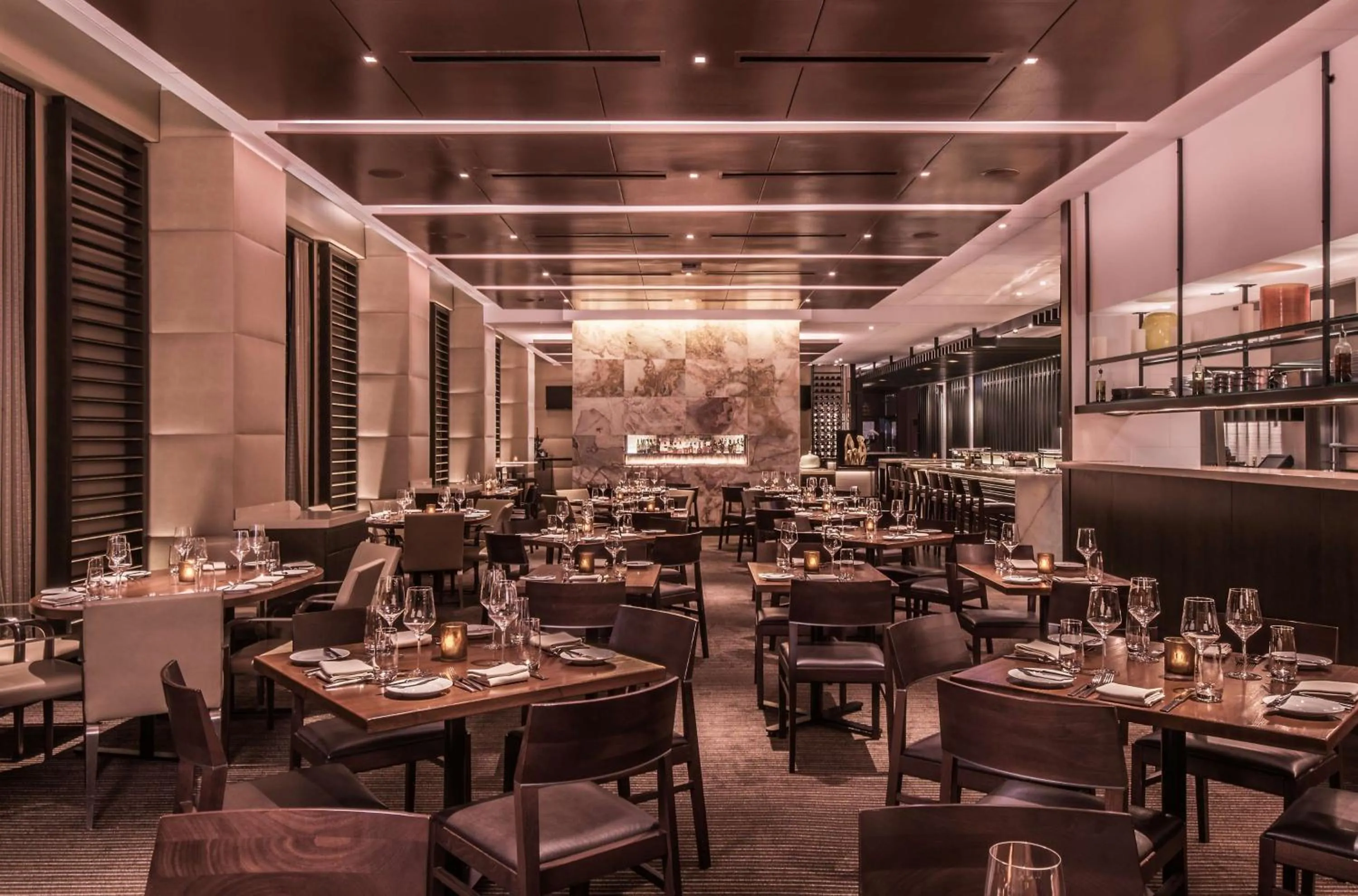 Restaurant/places to eat in Hyatt Regency Chicago