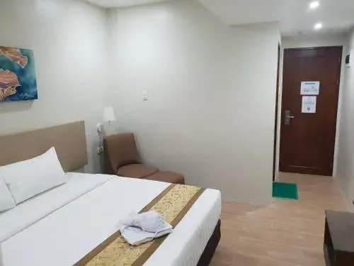 Deluxe Double Room in Hotel Fleur de Liz - Tagbilaran City Deluxe Double Room in Hotel Fleur de Liz - Tagbilaran City