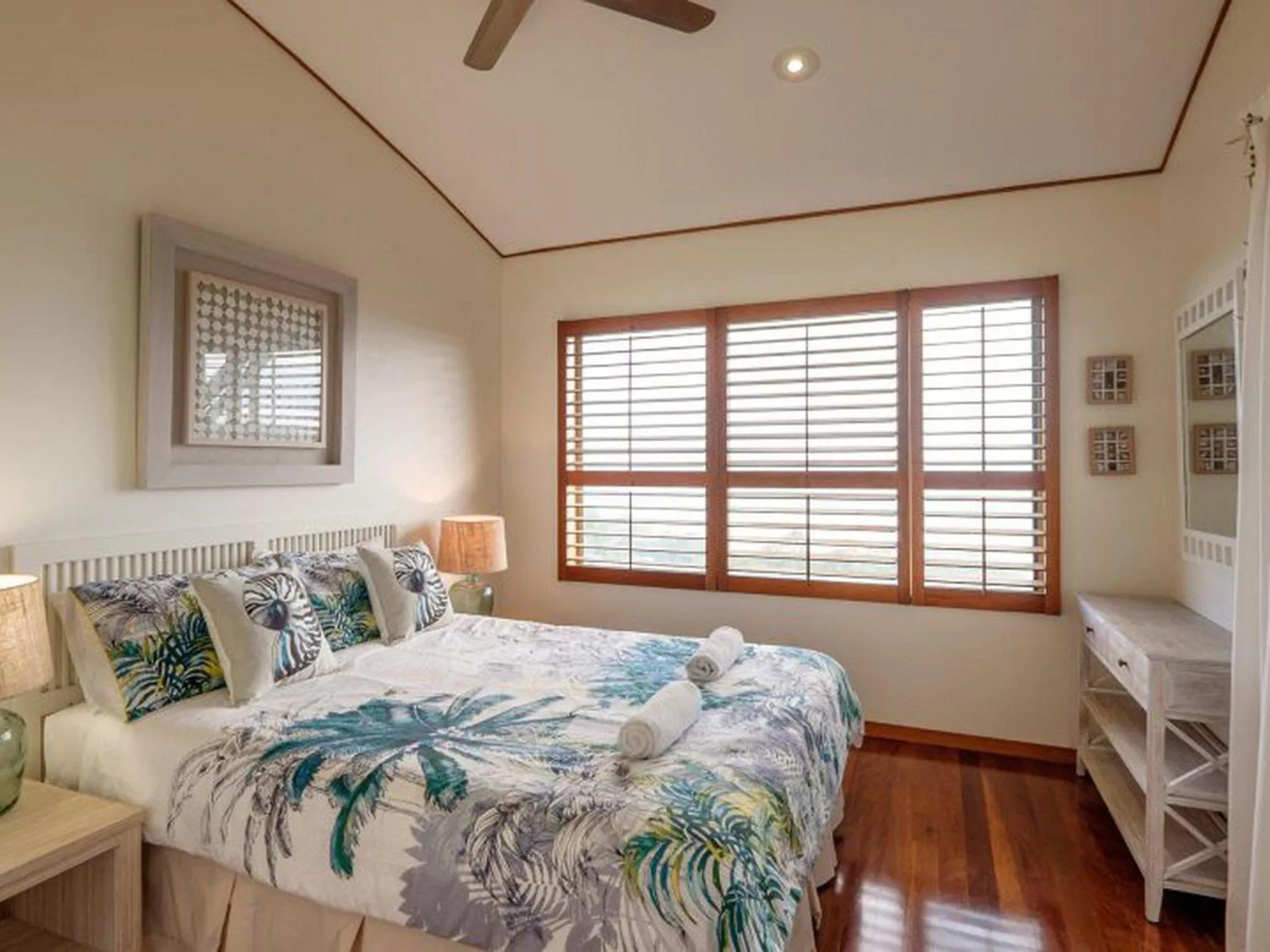 Claytons 8 by Discover Stradbroke