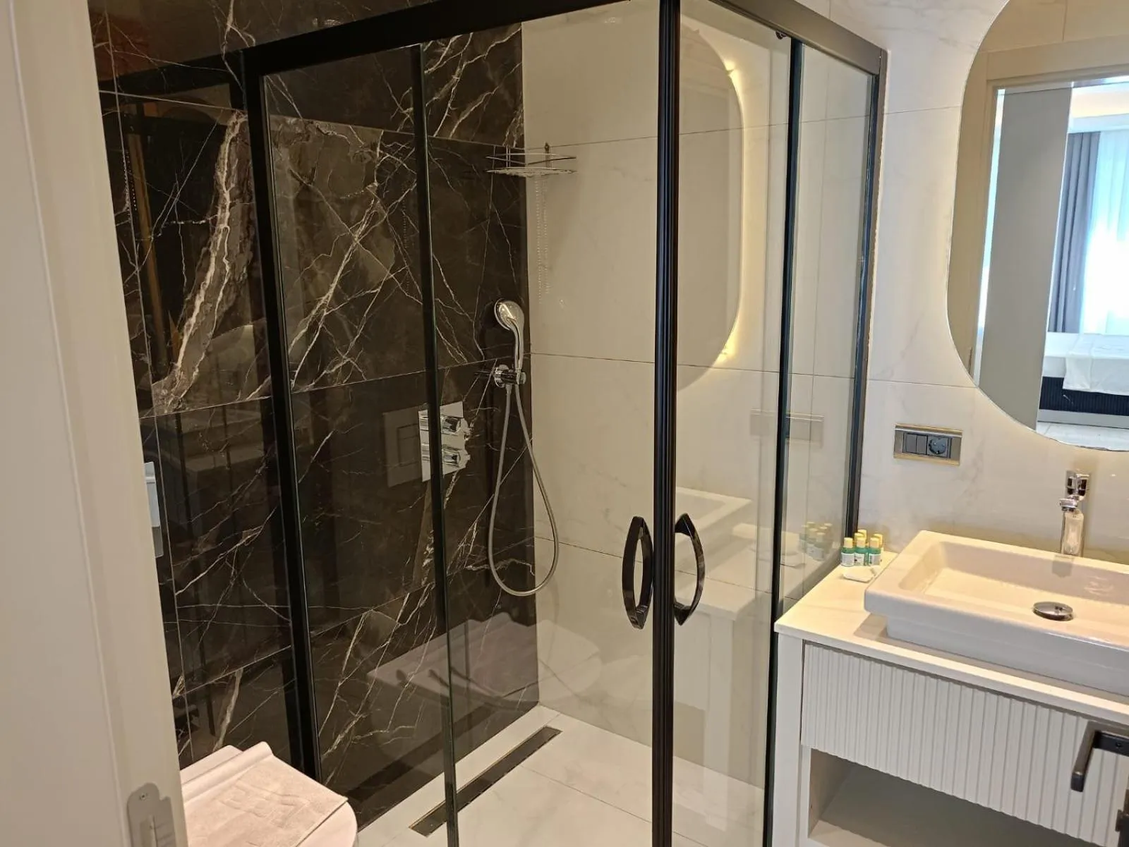 Elite Luxury Suite & Spa