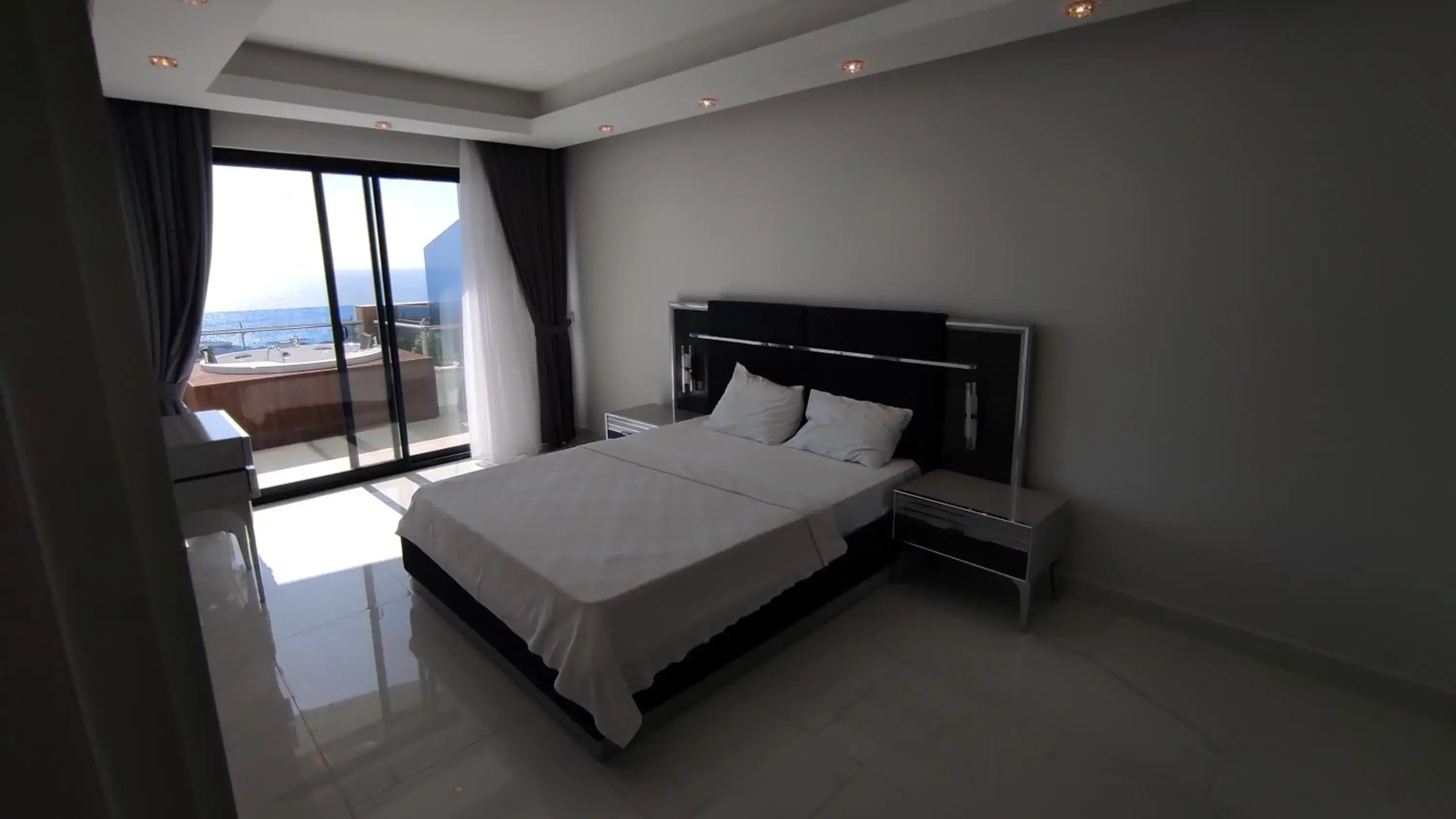 Bed in Elite Luxury Suite & Spa Bed in Elite Luxury Suite & Spa