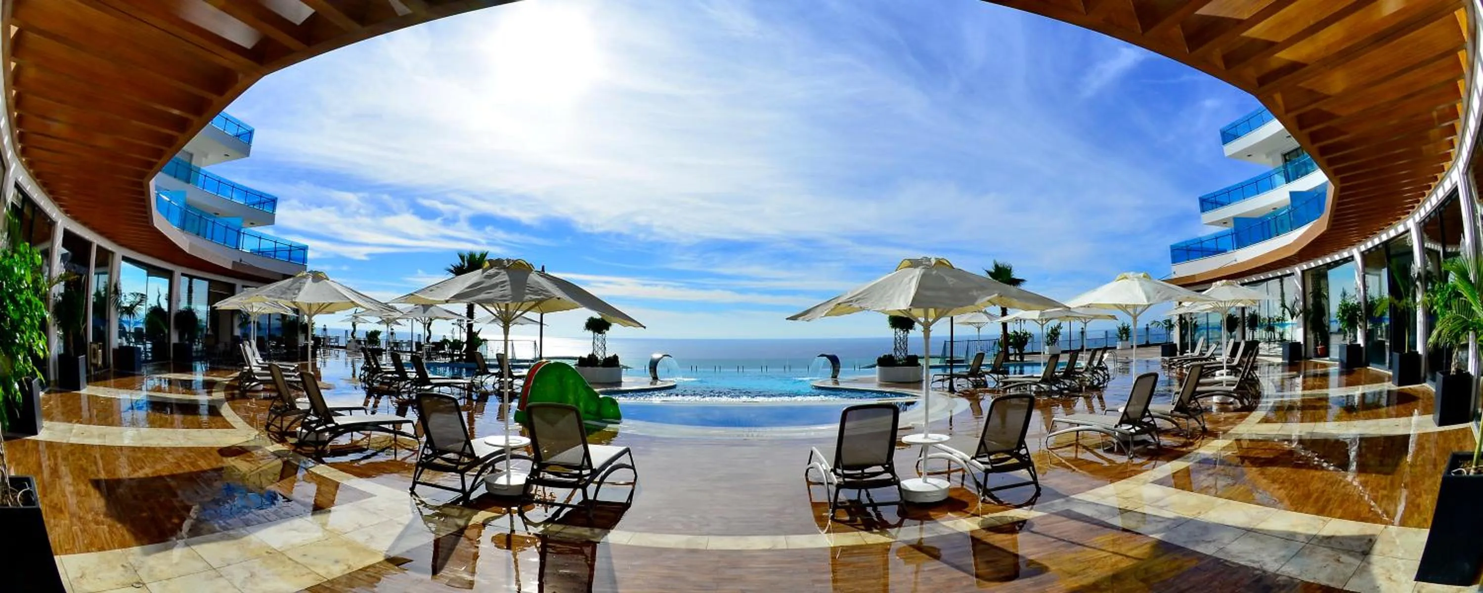 Patio in Elite Luxury Suite & Spa