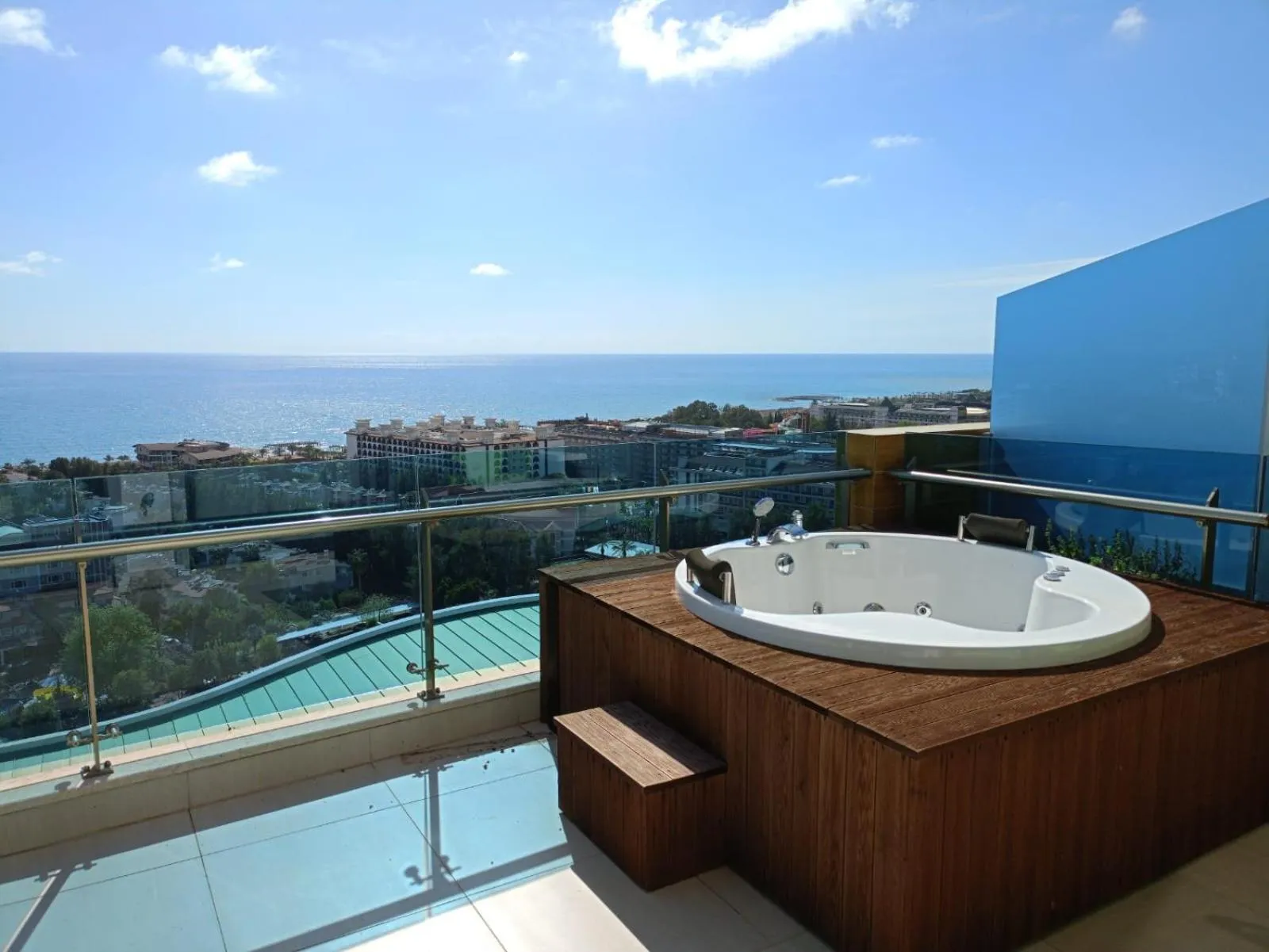 Elite Luxury Suite & Spa