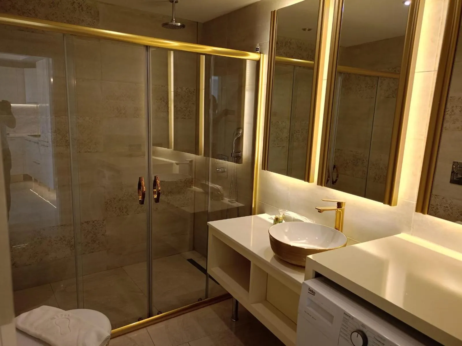 Elite Luxury Suite & Spa