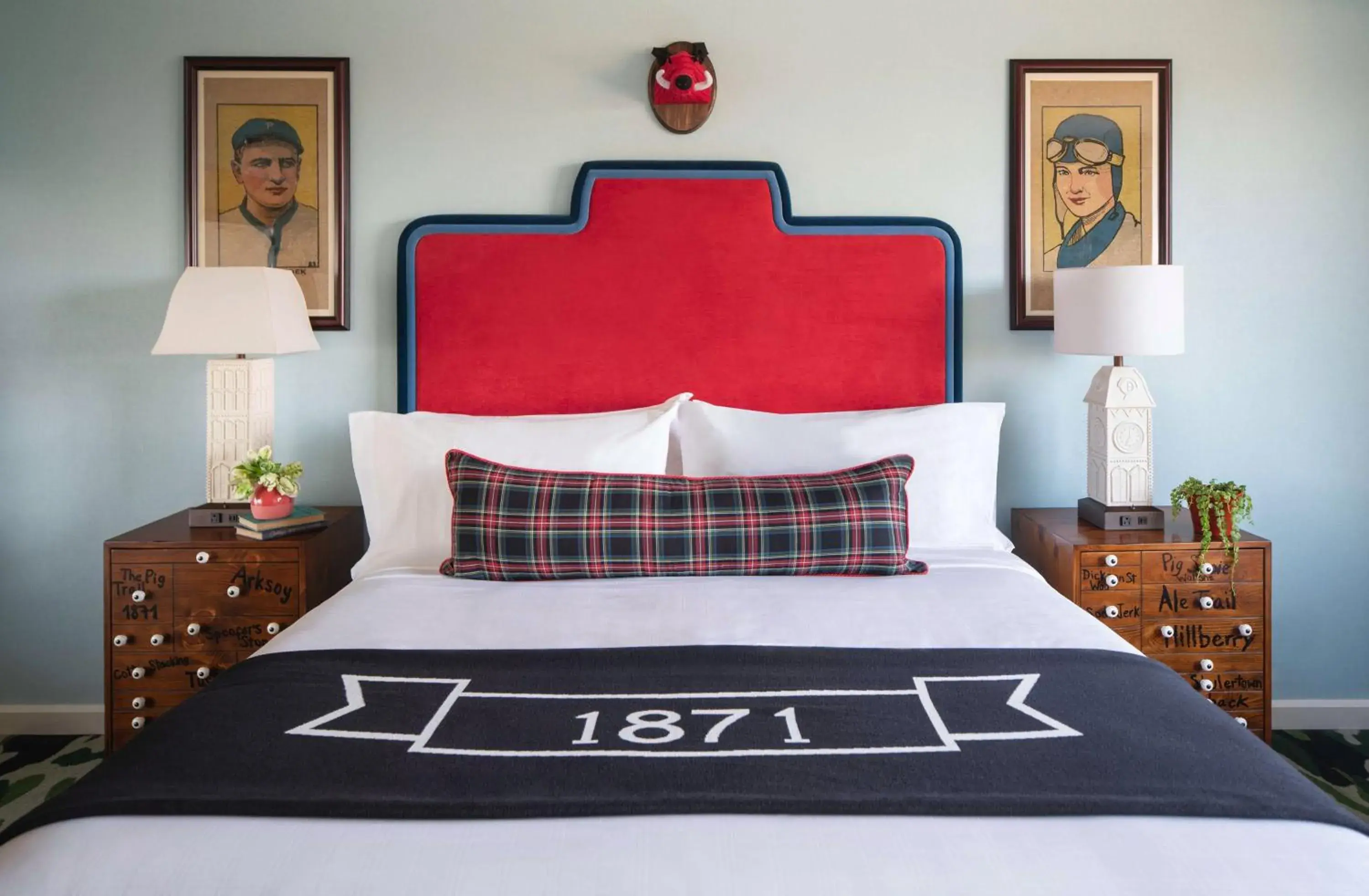 Bed in Graduate by Hilton Fayetteville, AR Bed in Graduate by Hilton Fayetteville, AR