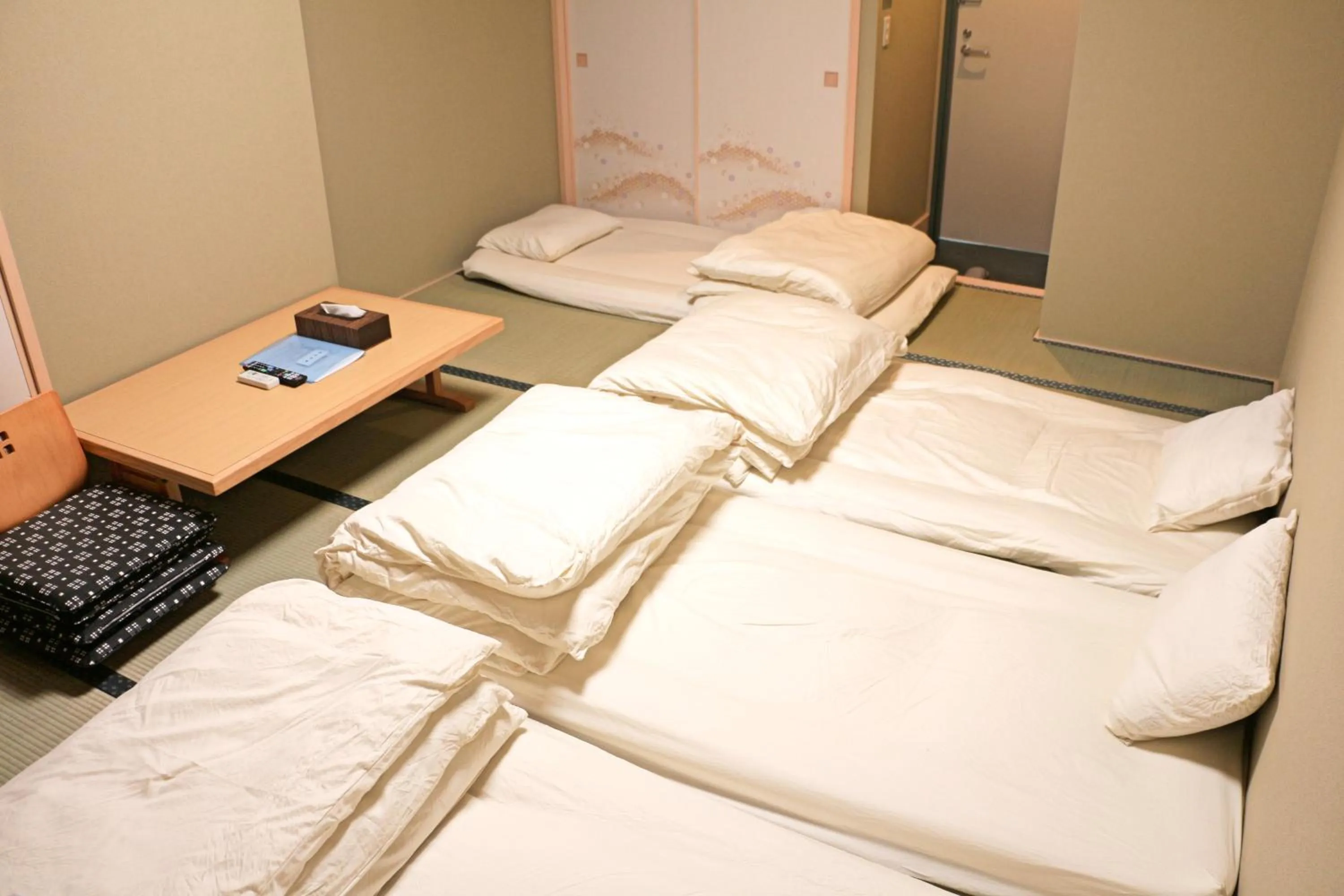 Bed in Akihabara Nakagawa Inn