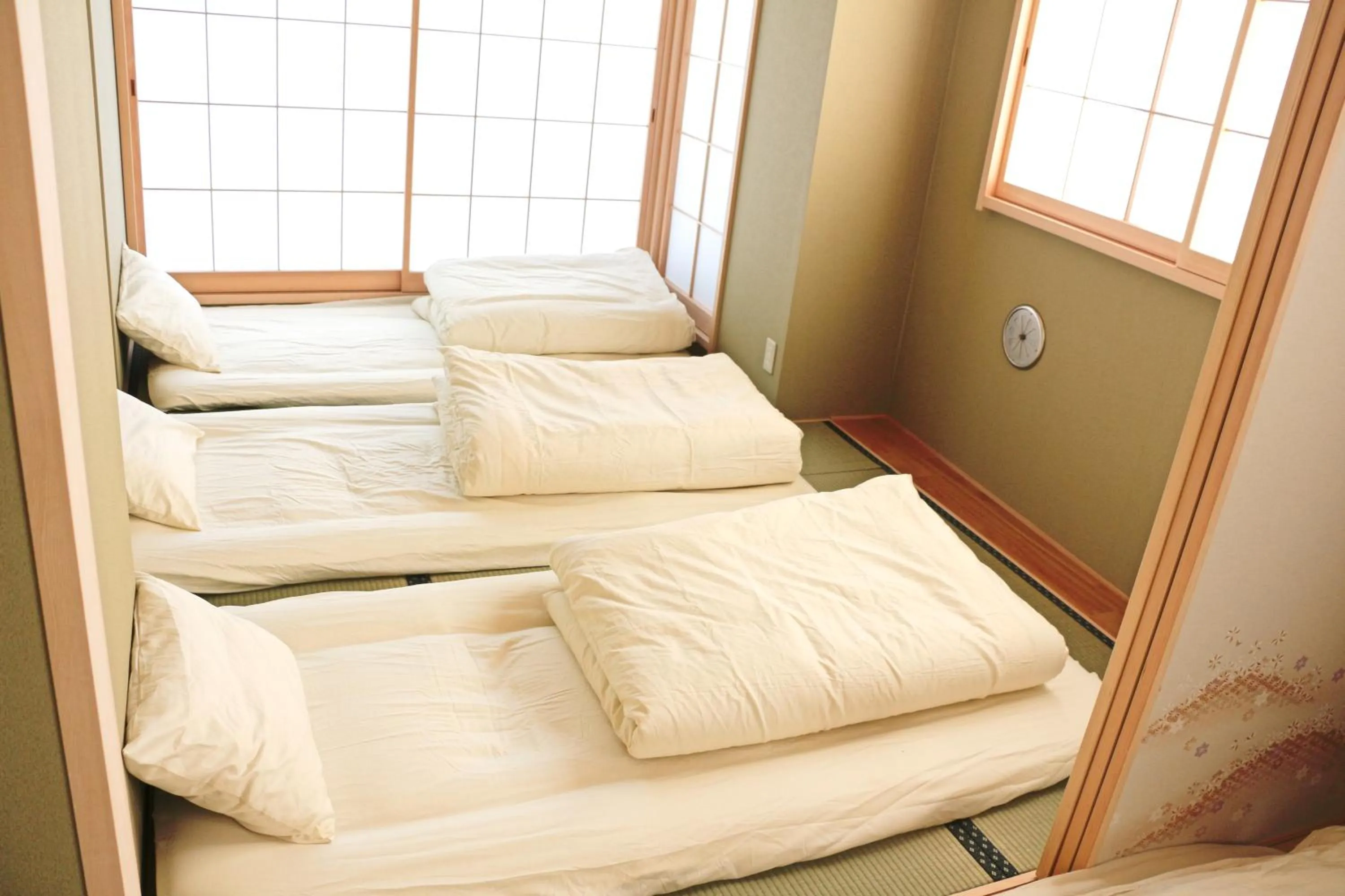 Bed in Akihabara Nakagawa Inn