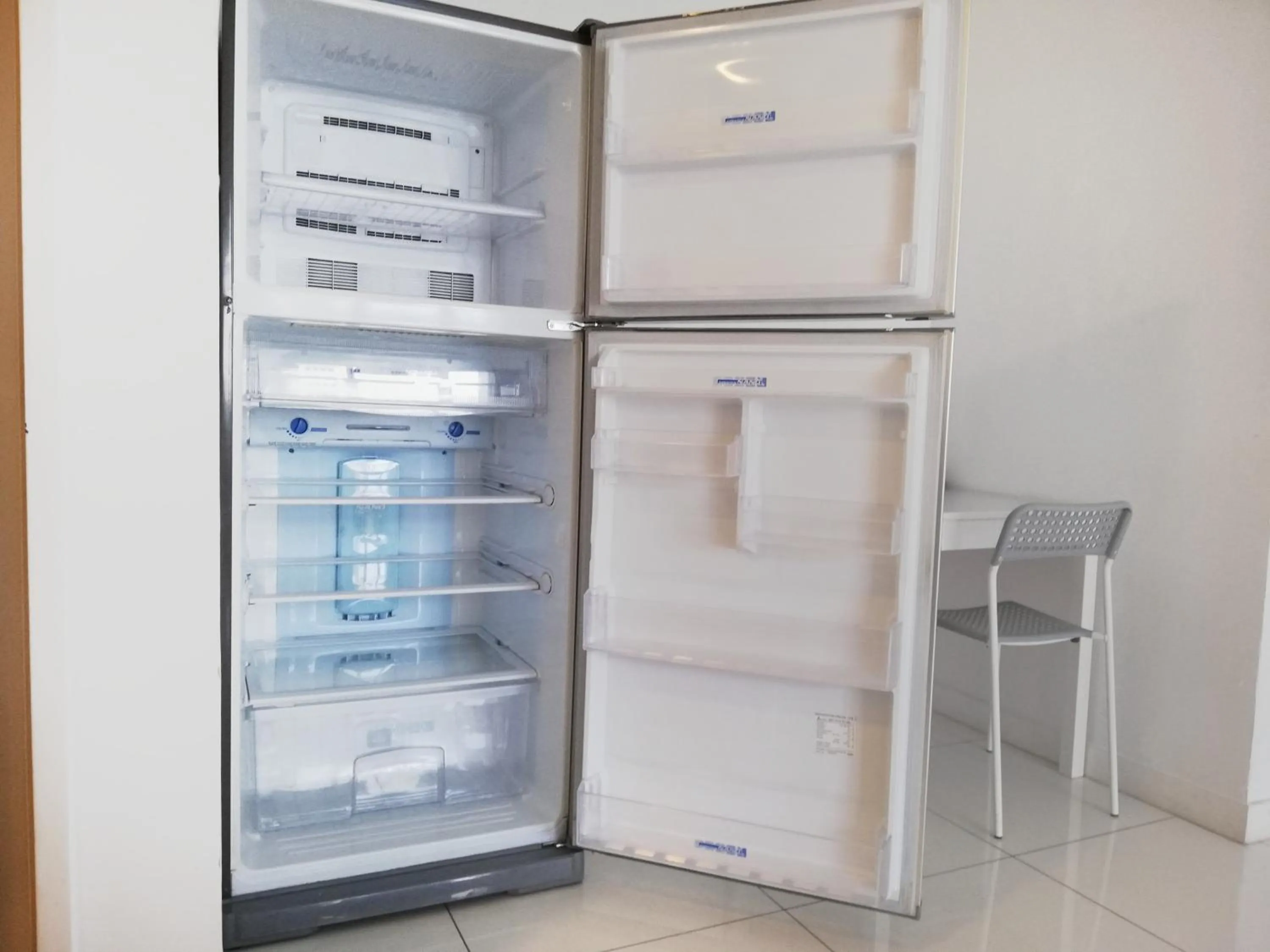 Kitchen or kitchenette in Puchong Skypod Residence, 1-4pax unit, Walking Distance to IOI Mall, 10min Drive to Sunway