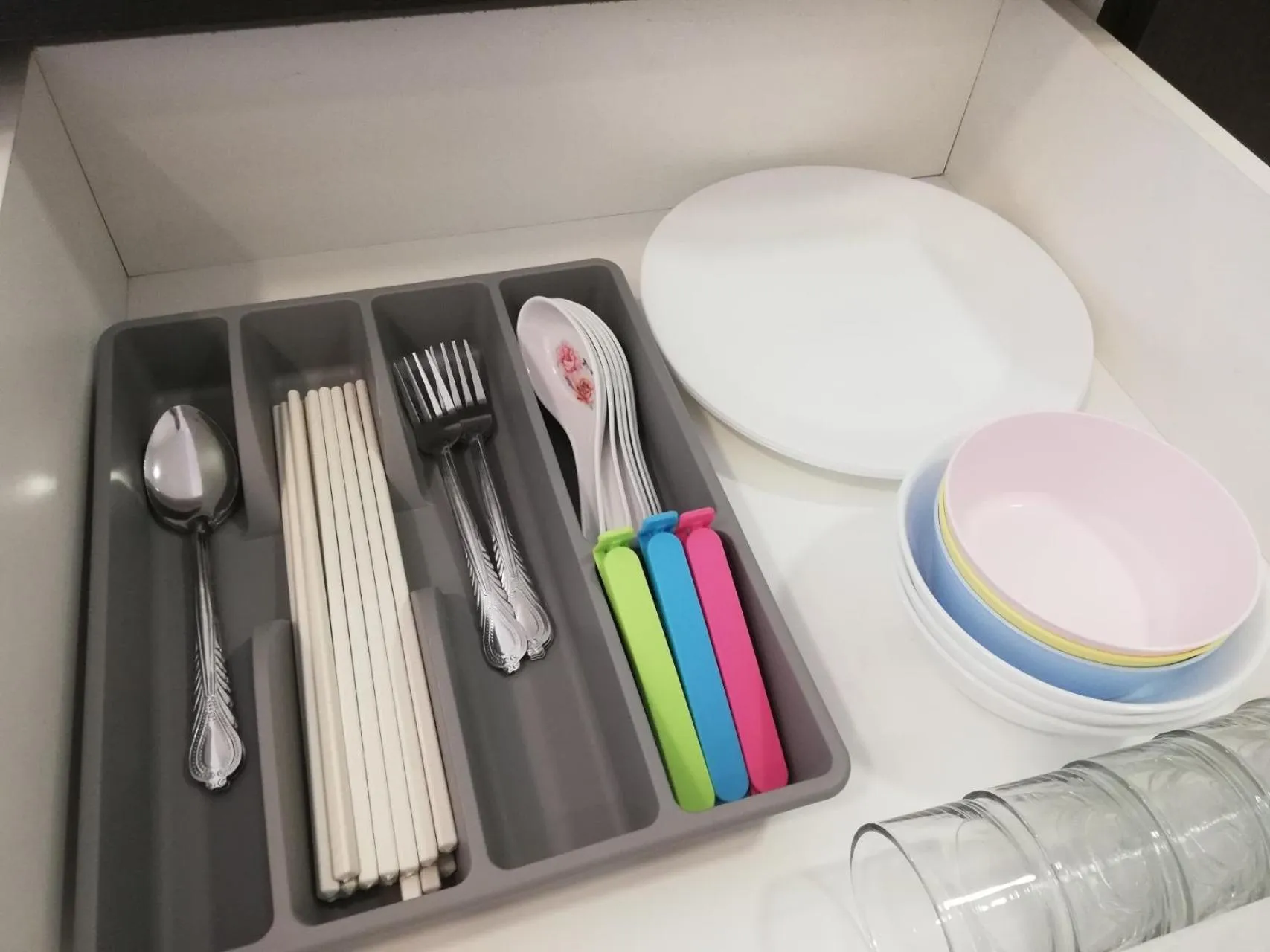 Kitchen or kitchenette in Puchong Skypod Residence, 1-4pax unit, Walking Distance to IOI Mall, 10min Drive to Sunway