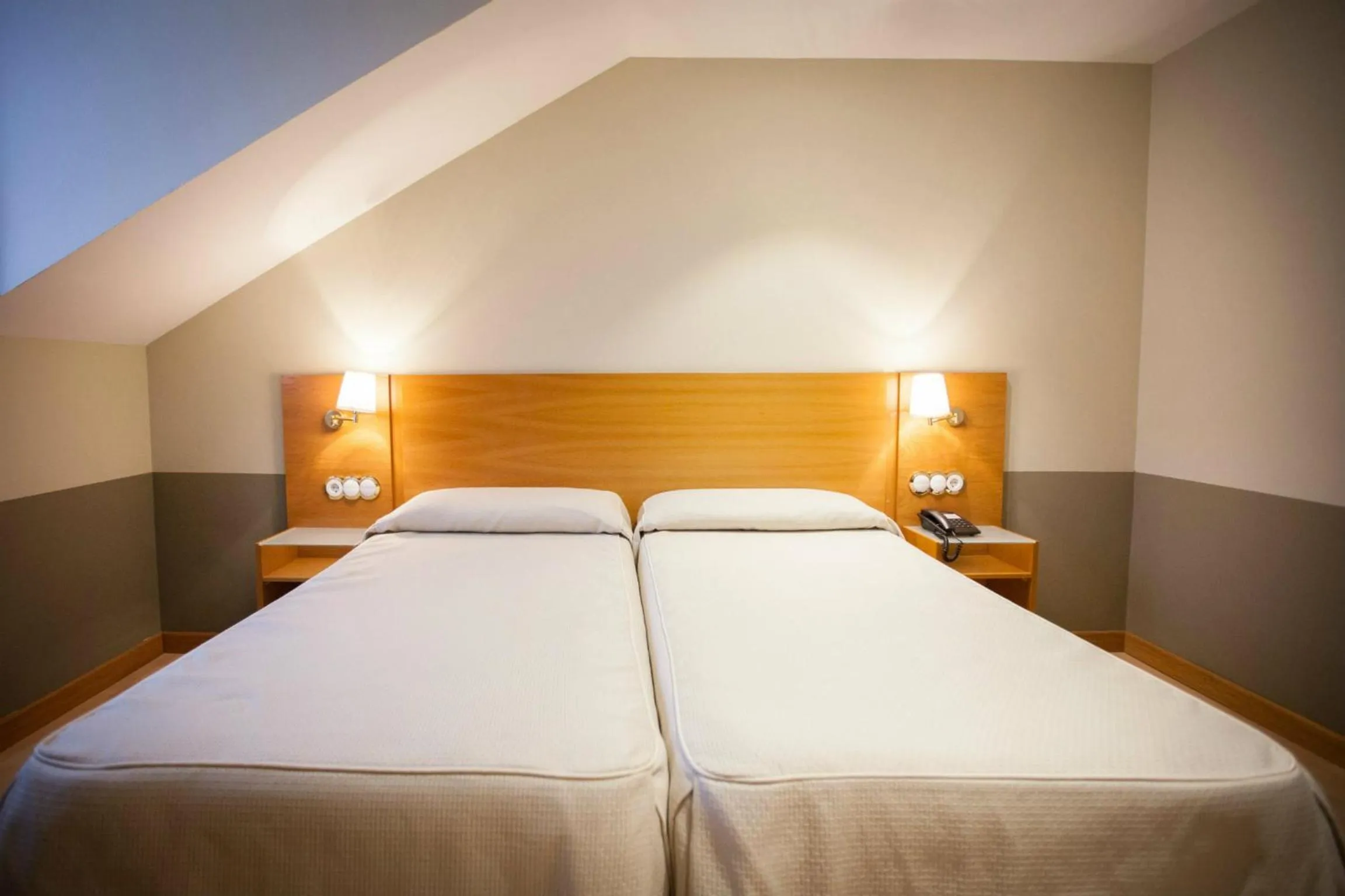 Bed in Hotel Kaype - Quintamar