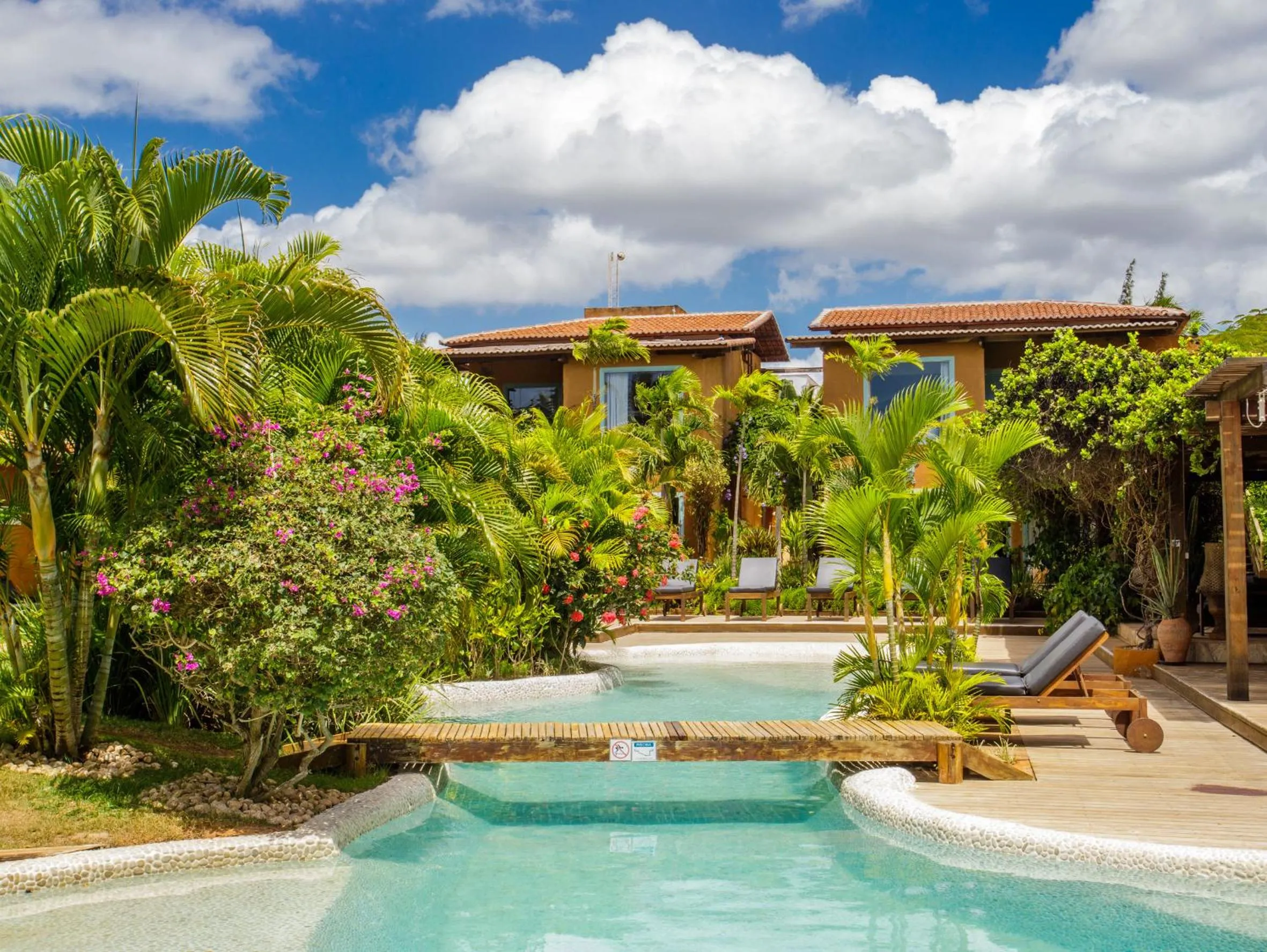 Swimming pool in Pousada Mi Secreto