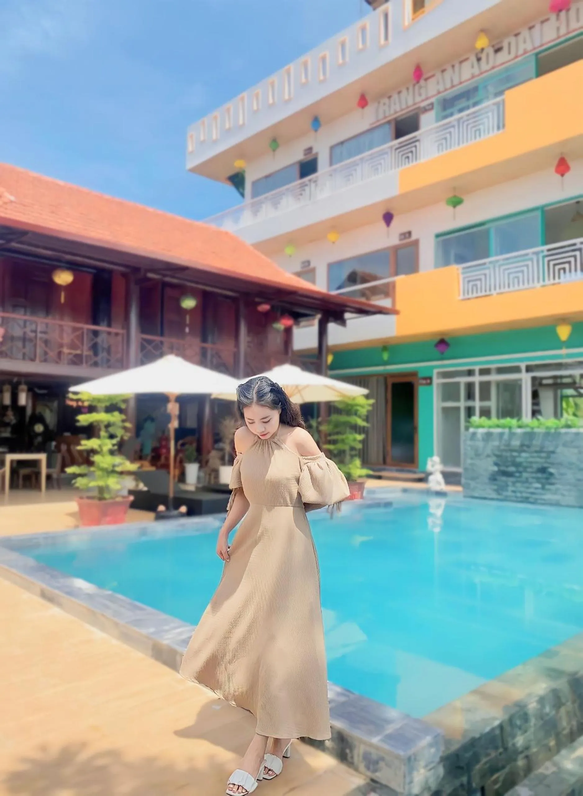 On site in Trang An Ao Dai Homestay