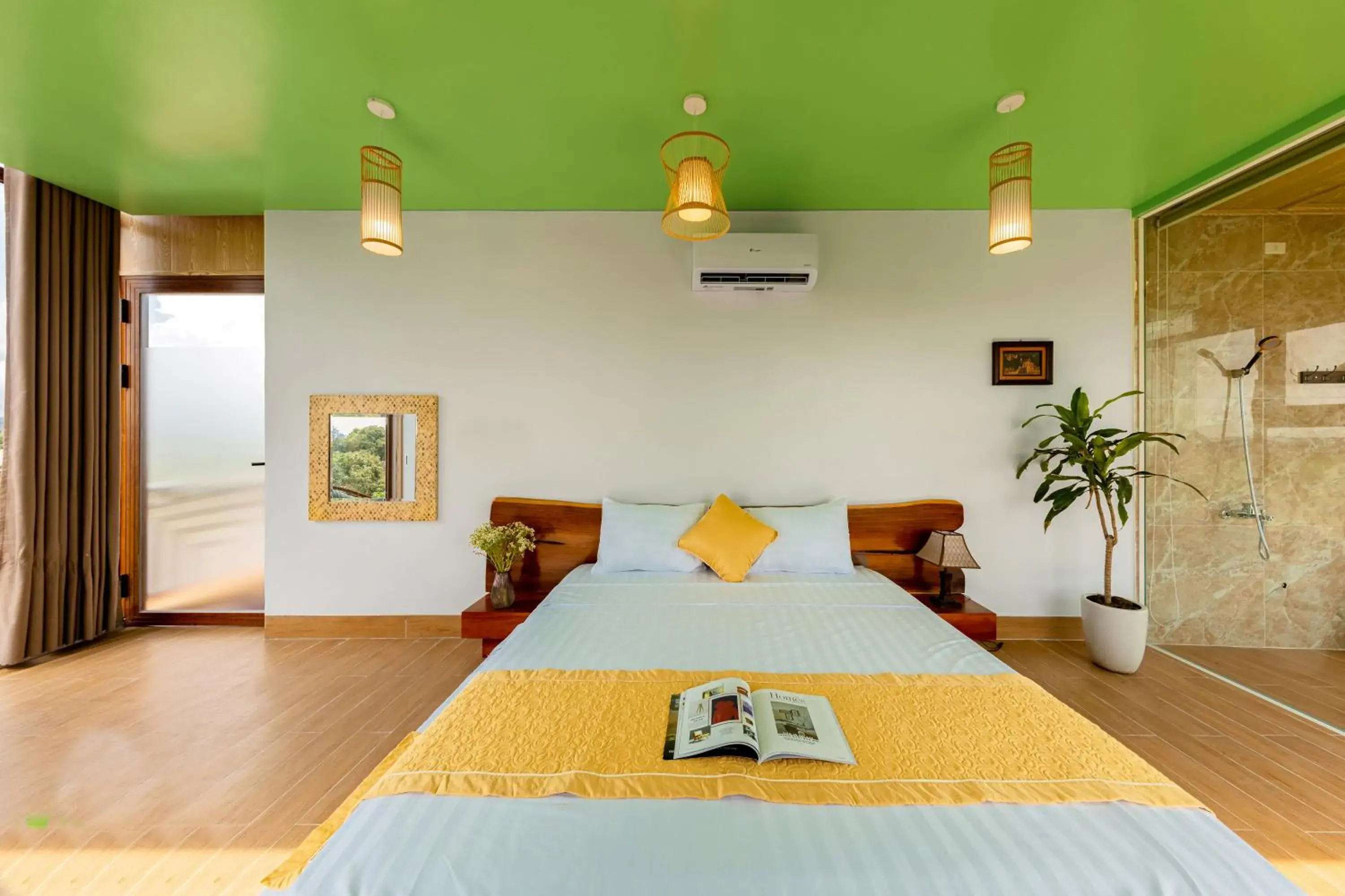 Triple Room with Mountain View in Trang An Ao Dai Homestay Triple Room with Mountain View in Trang An Ao Dai Homestay